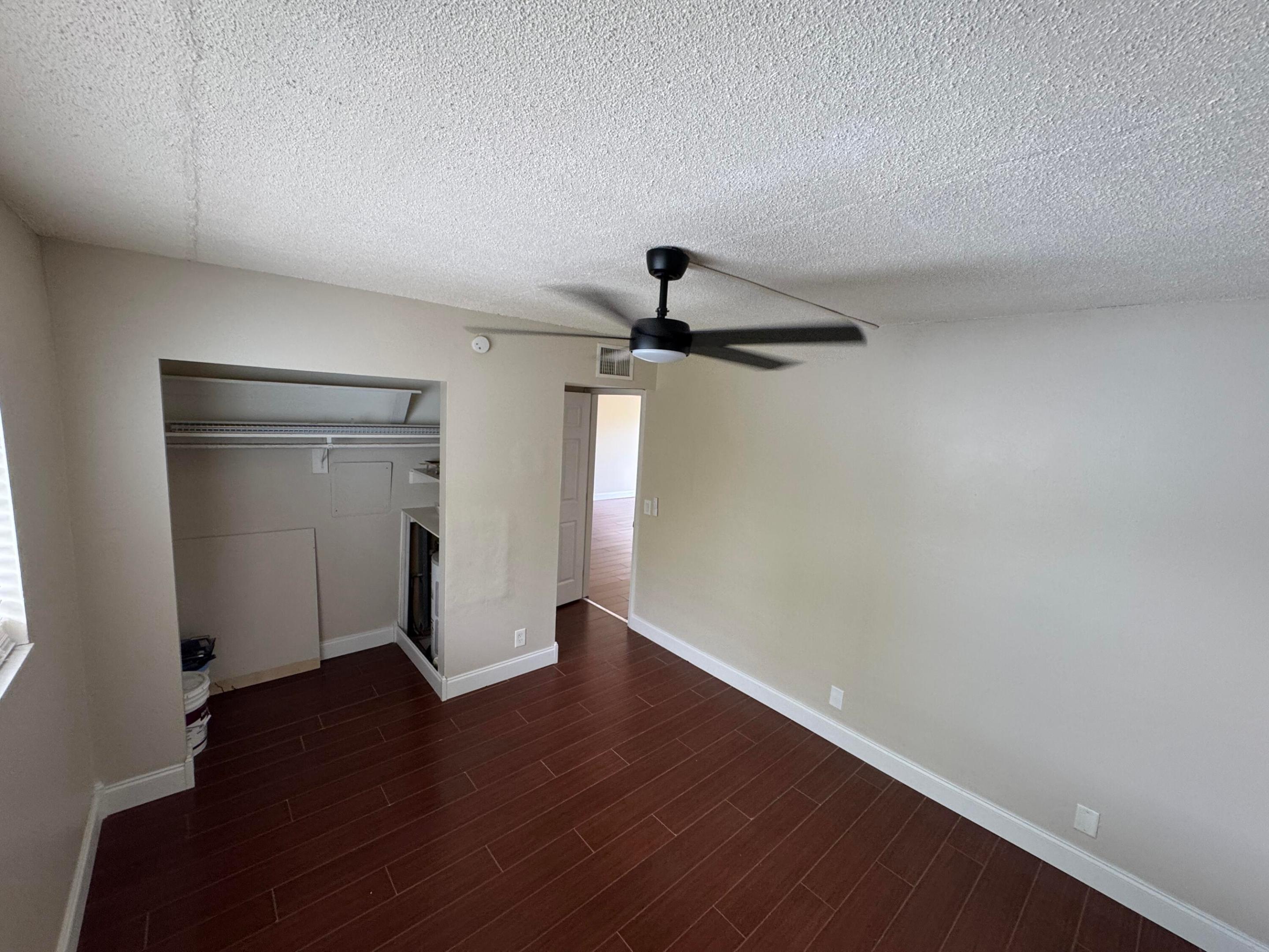 LORI-LYNN CONDO - Residential