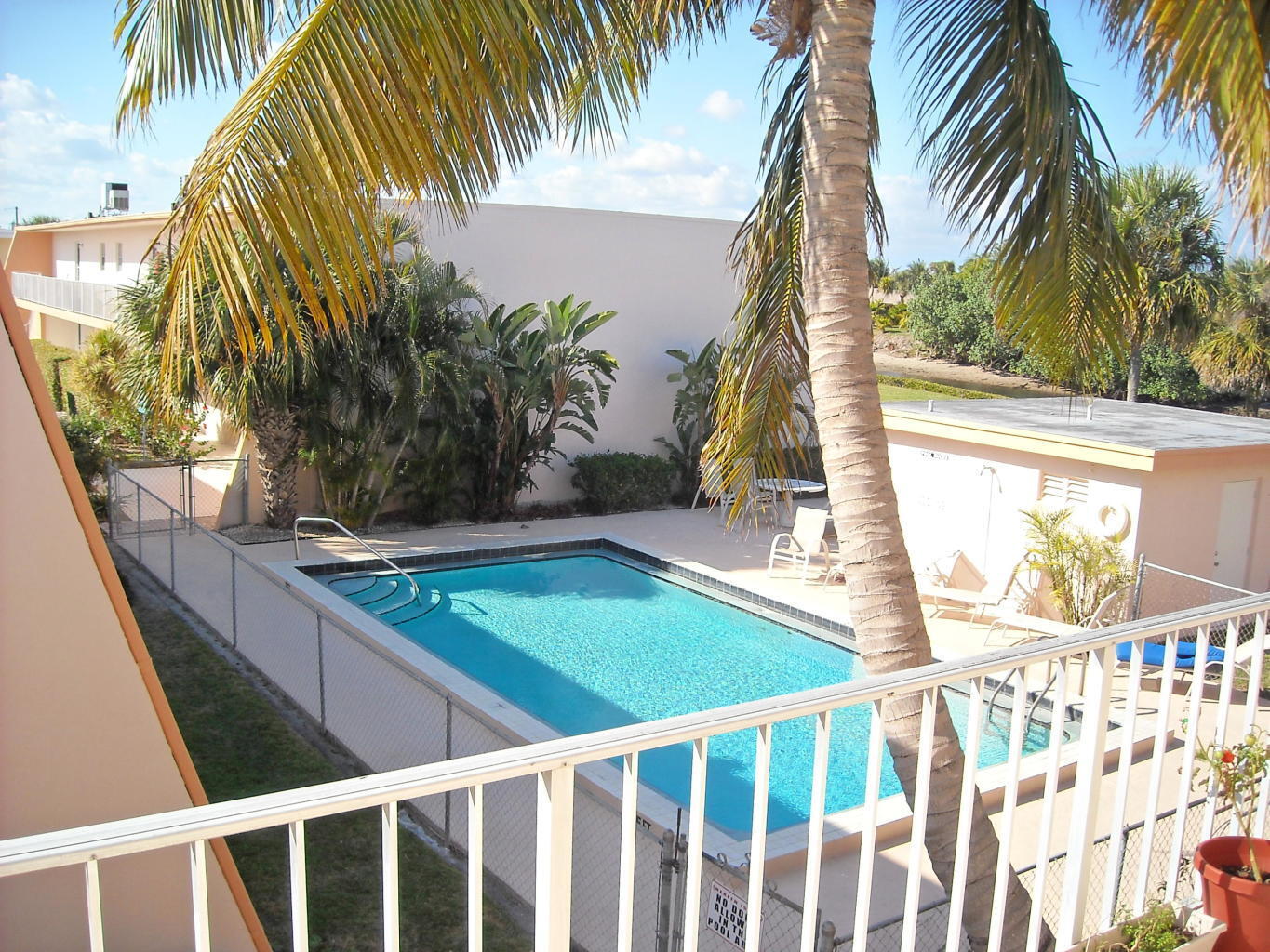LORI-LYNN CONDO - Residential