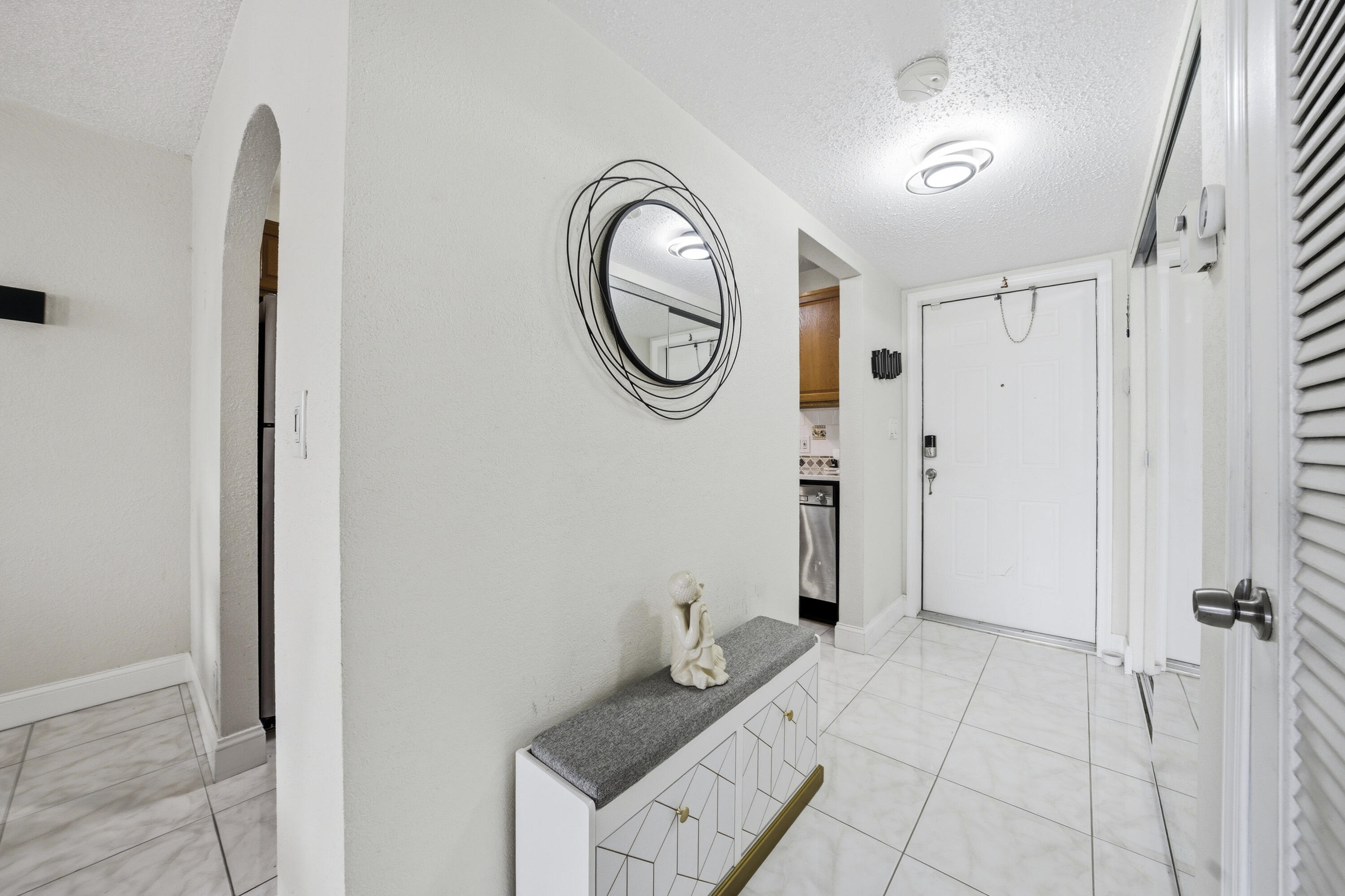 SUNRISE LAKES 3 CONDO - Residential