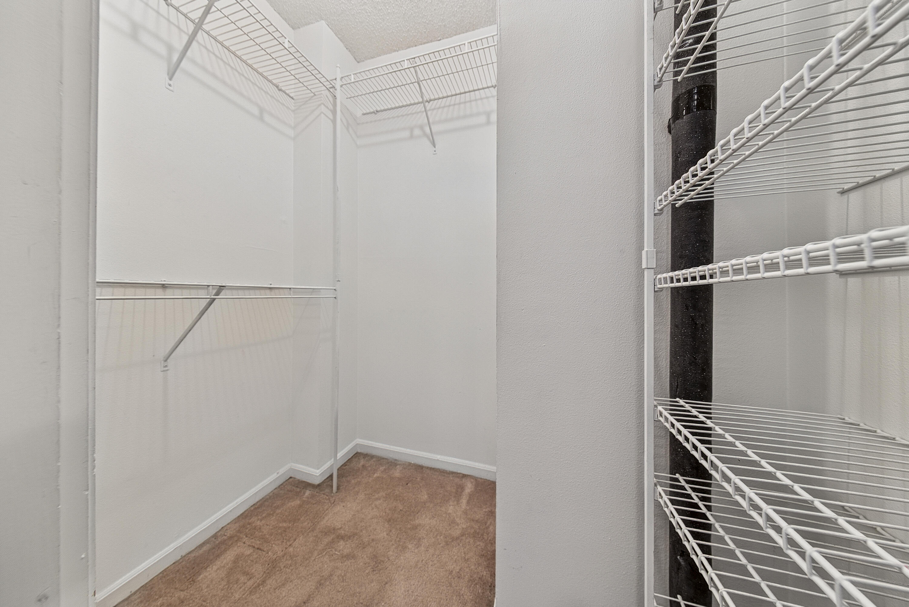 RUNAWAY BAY CONDO - Residential