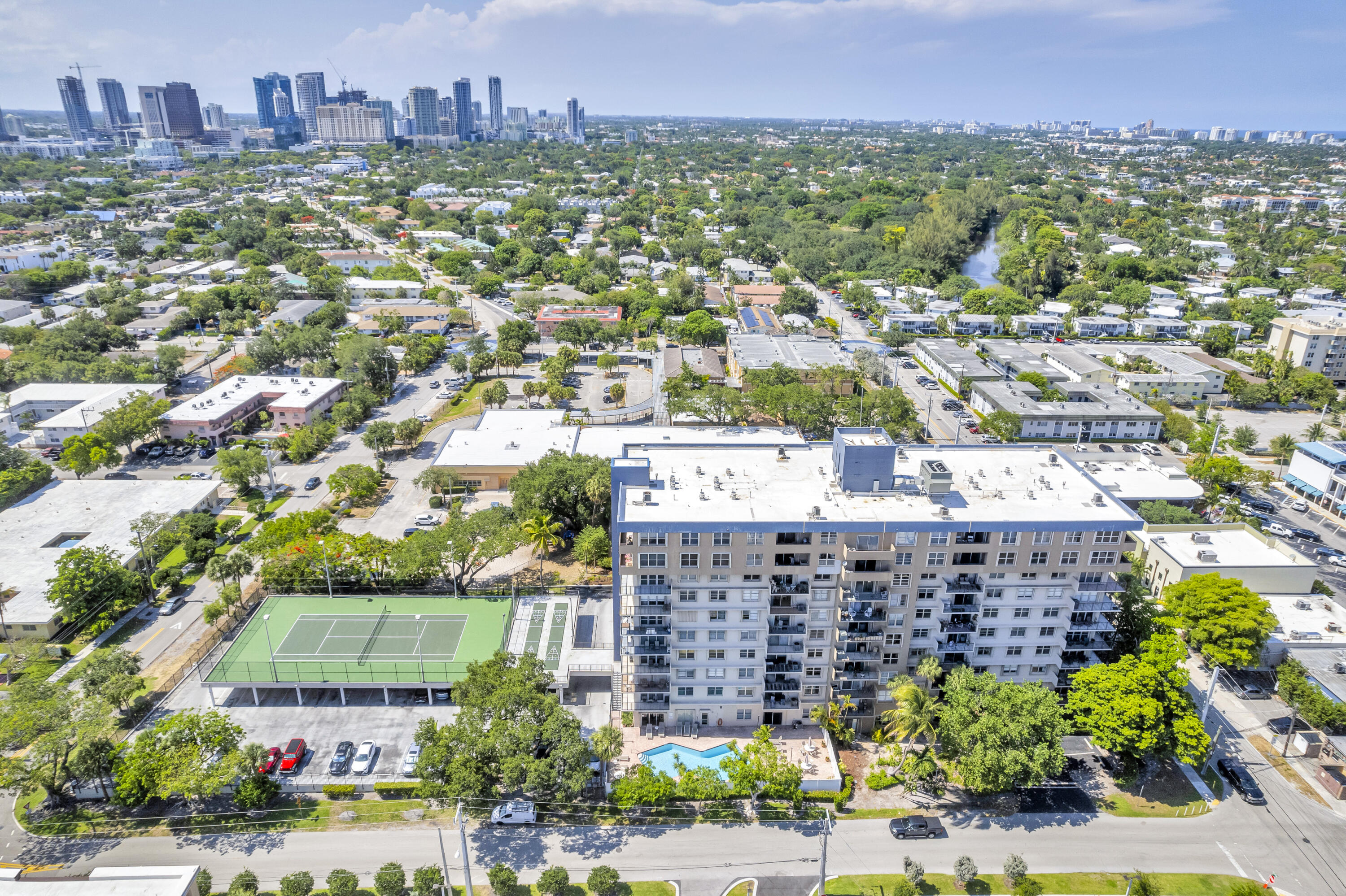 RUNAWAY BAY CONDO - Residential