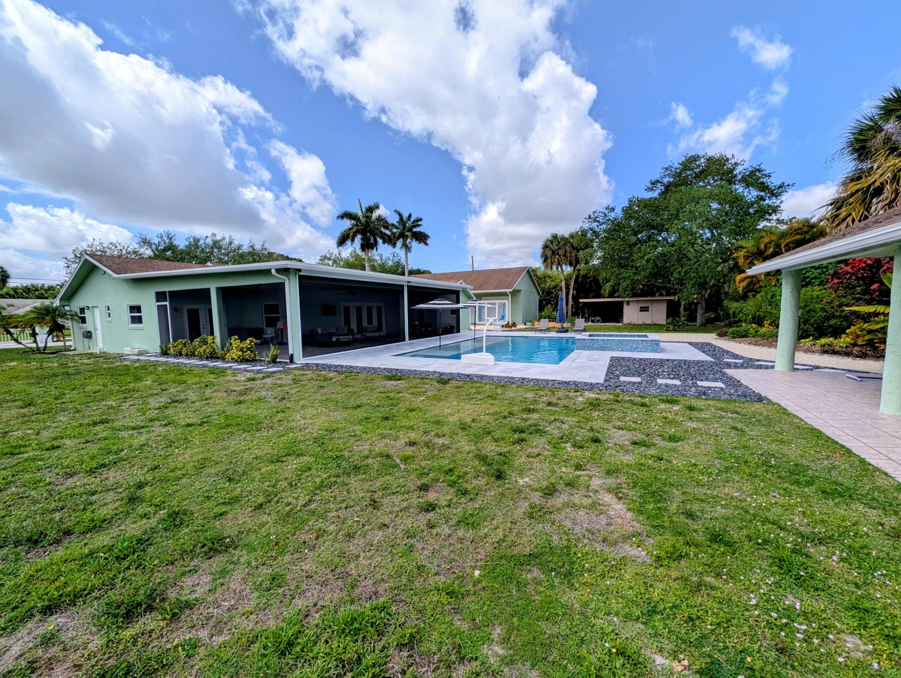 PALM BEACH RANCHETTES - Residential