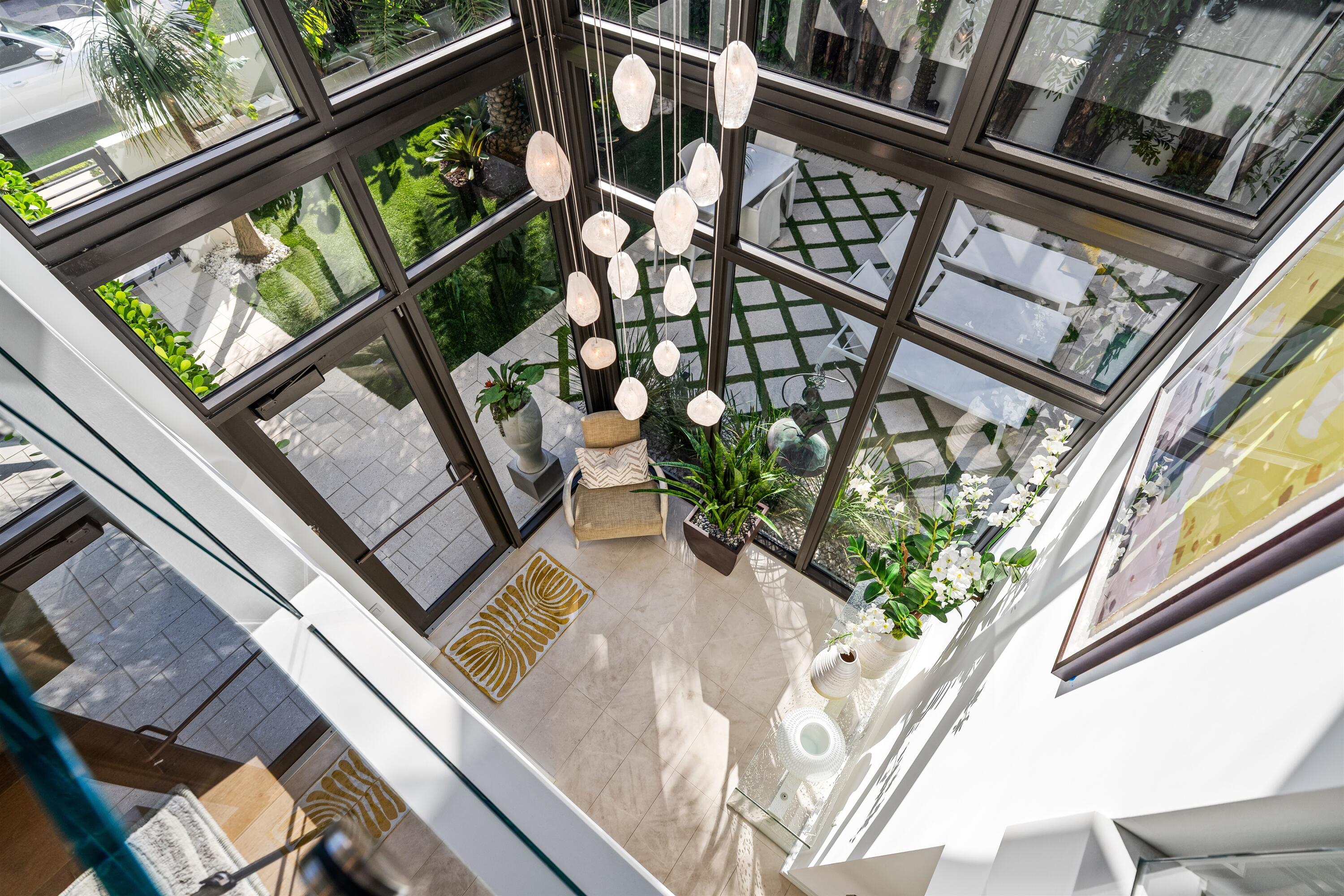 150 OCEANSIDE - Residential