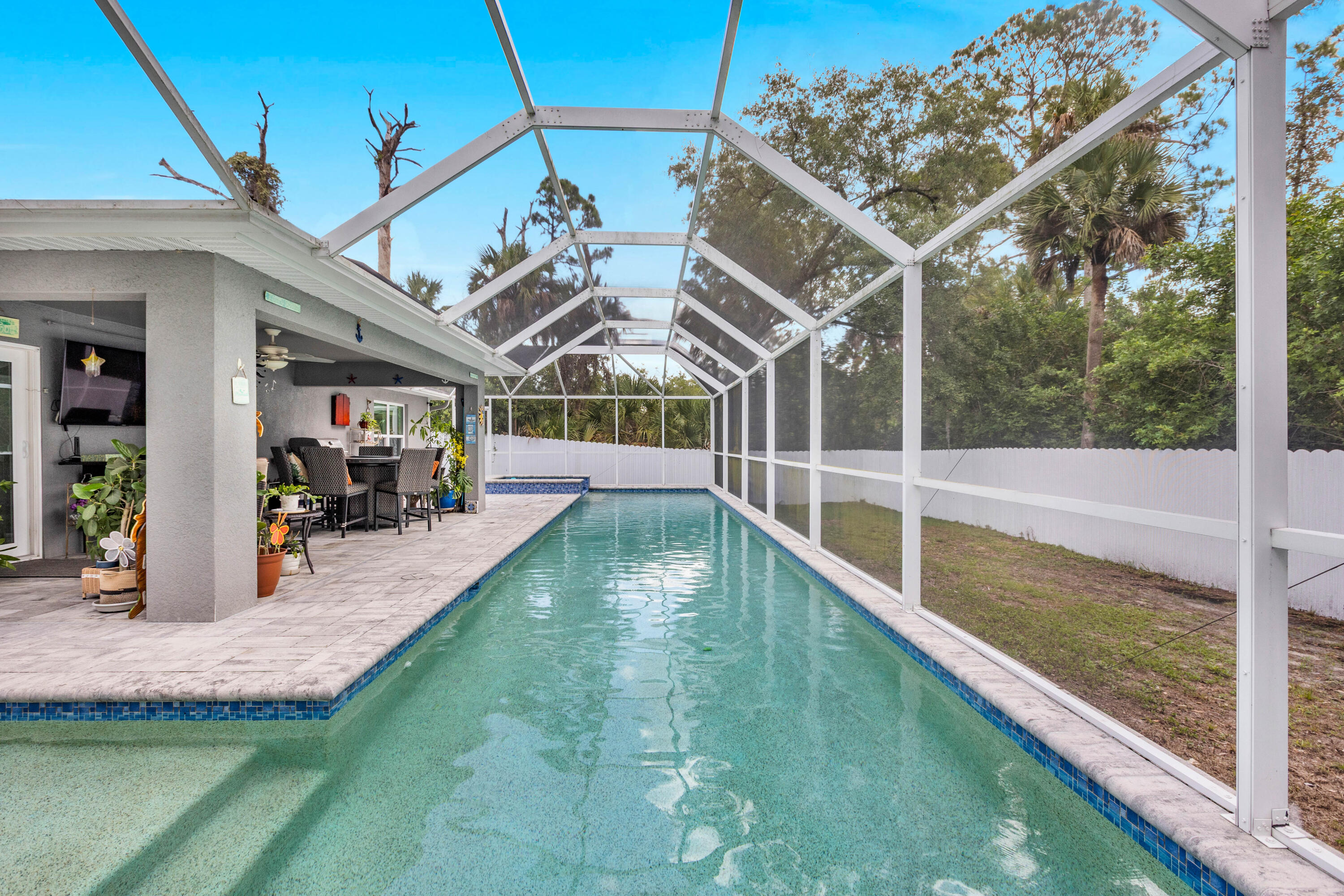 PORT LABELLE UNIT 6 - Residential