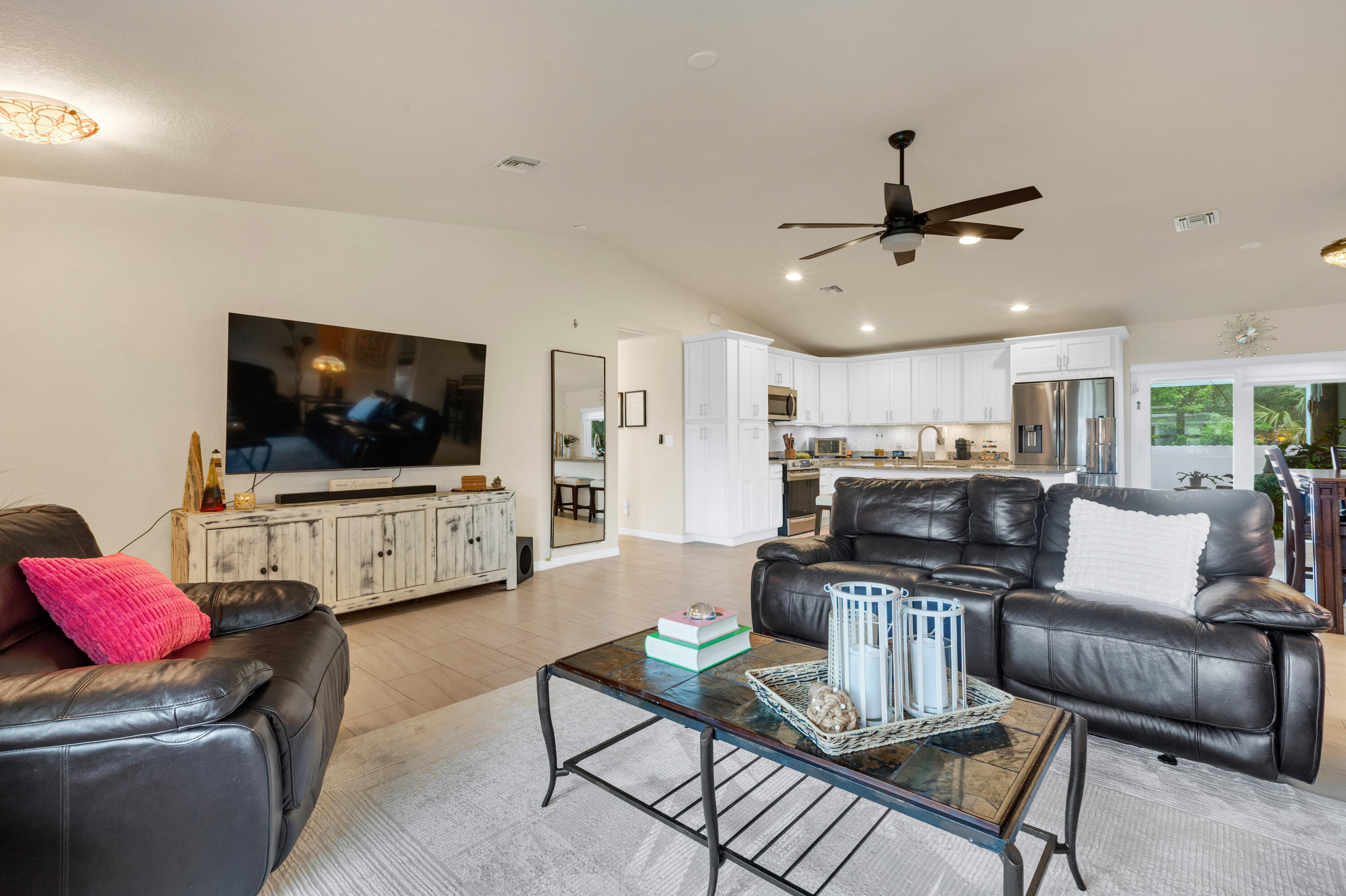PORT LABELLE UNIT 6 - Residential