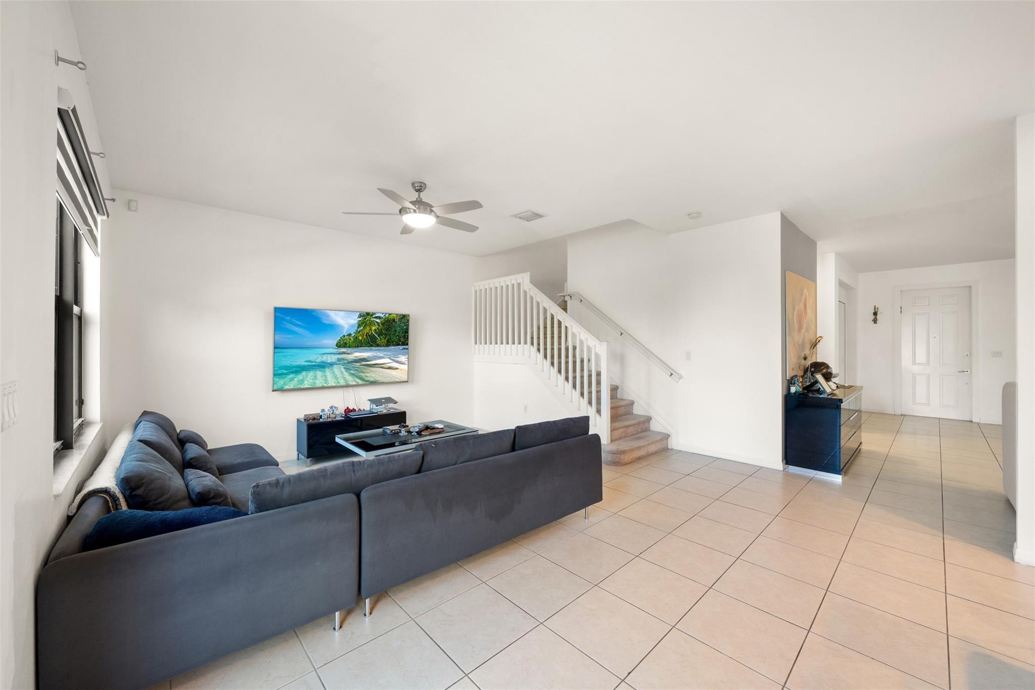 CHAMPION LAKES - Residential