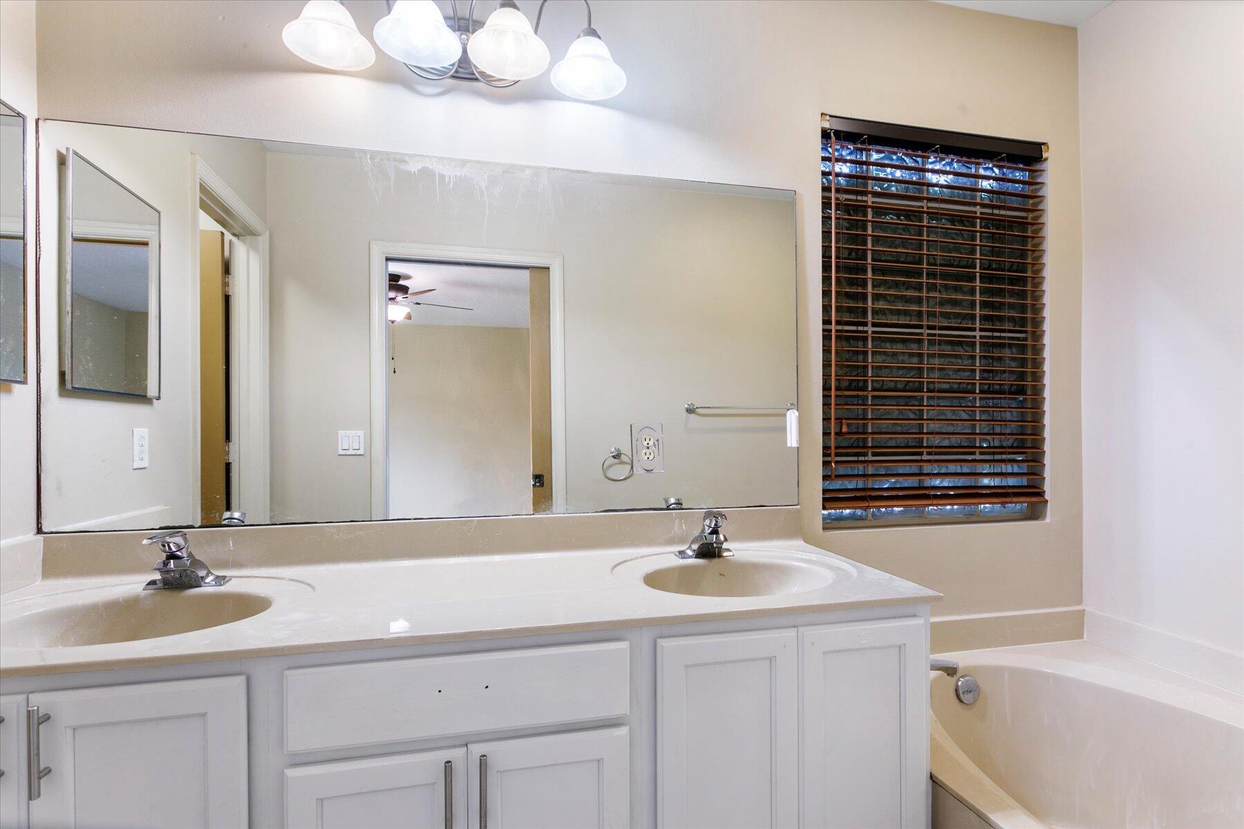MELEAR BORGATA - Residential Lease