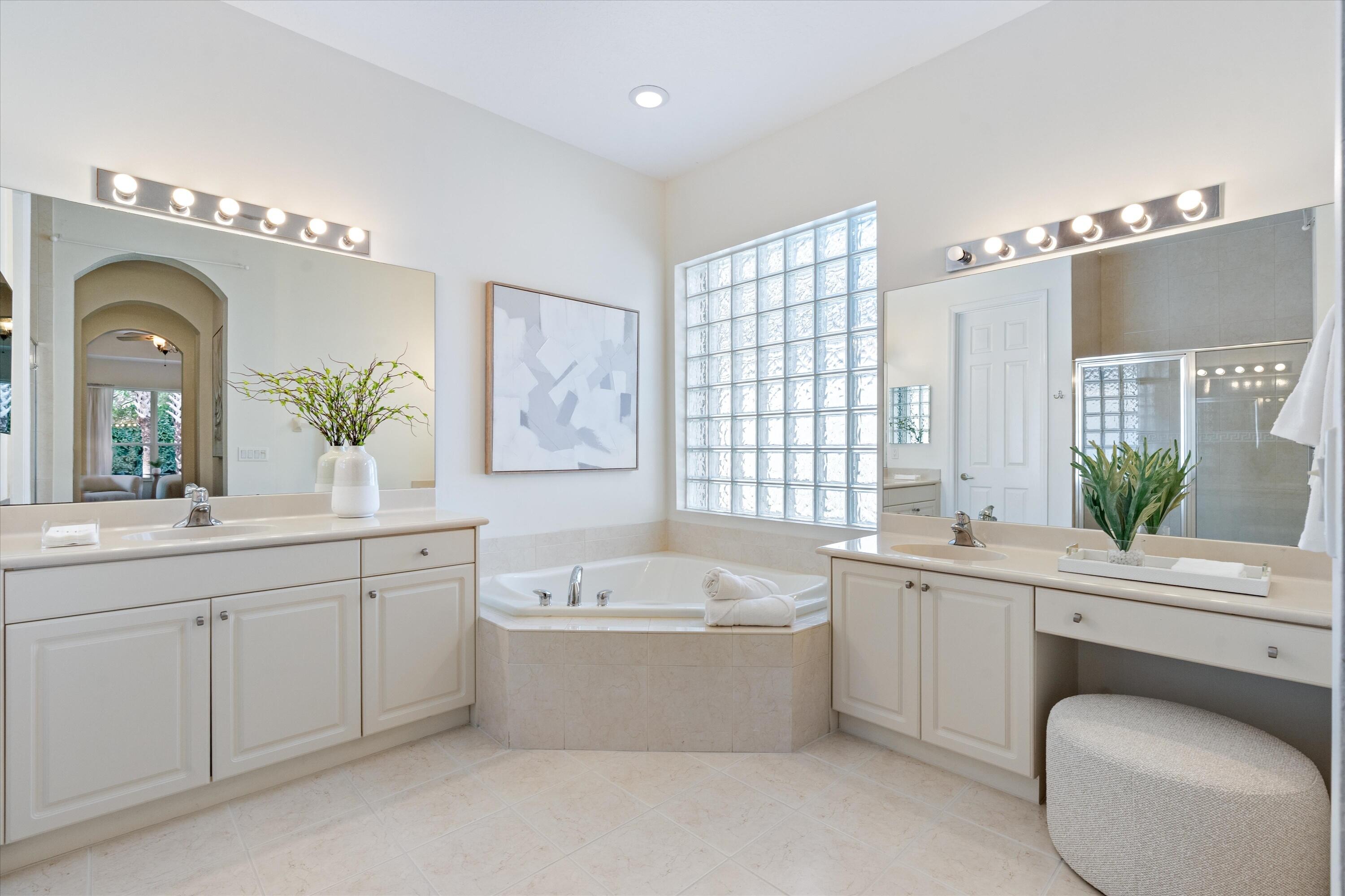 HERON BAY - Residential