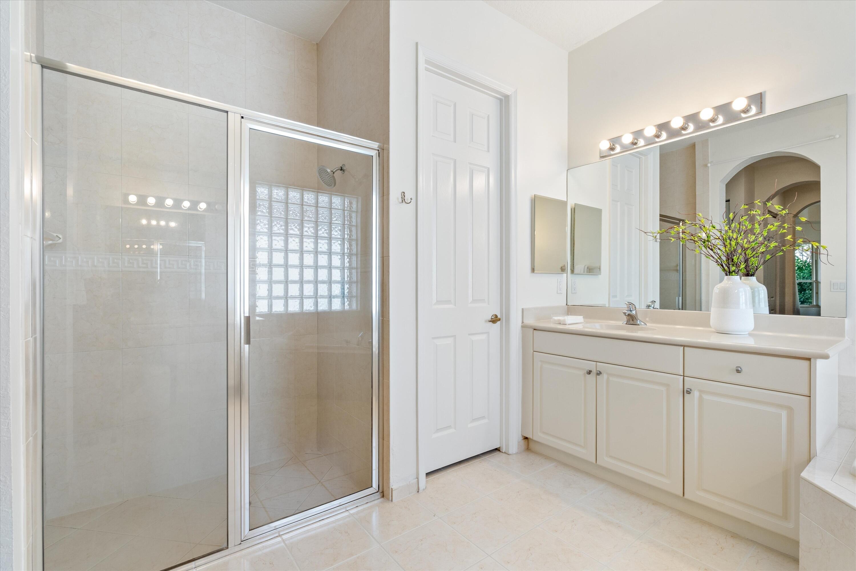HERON BAY - Residential