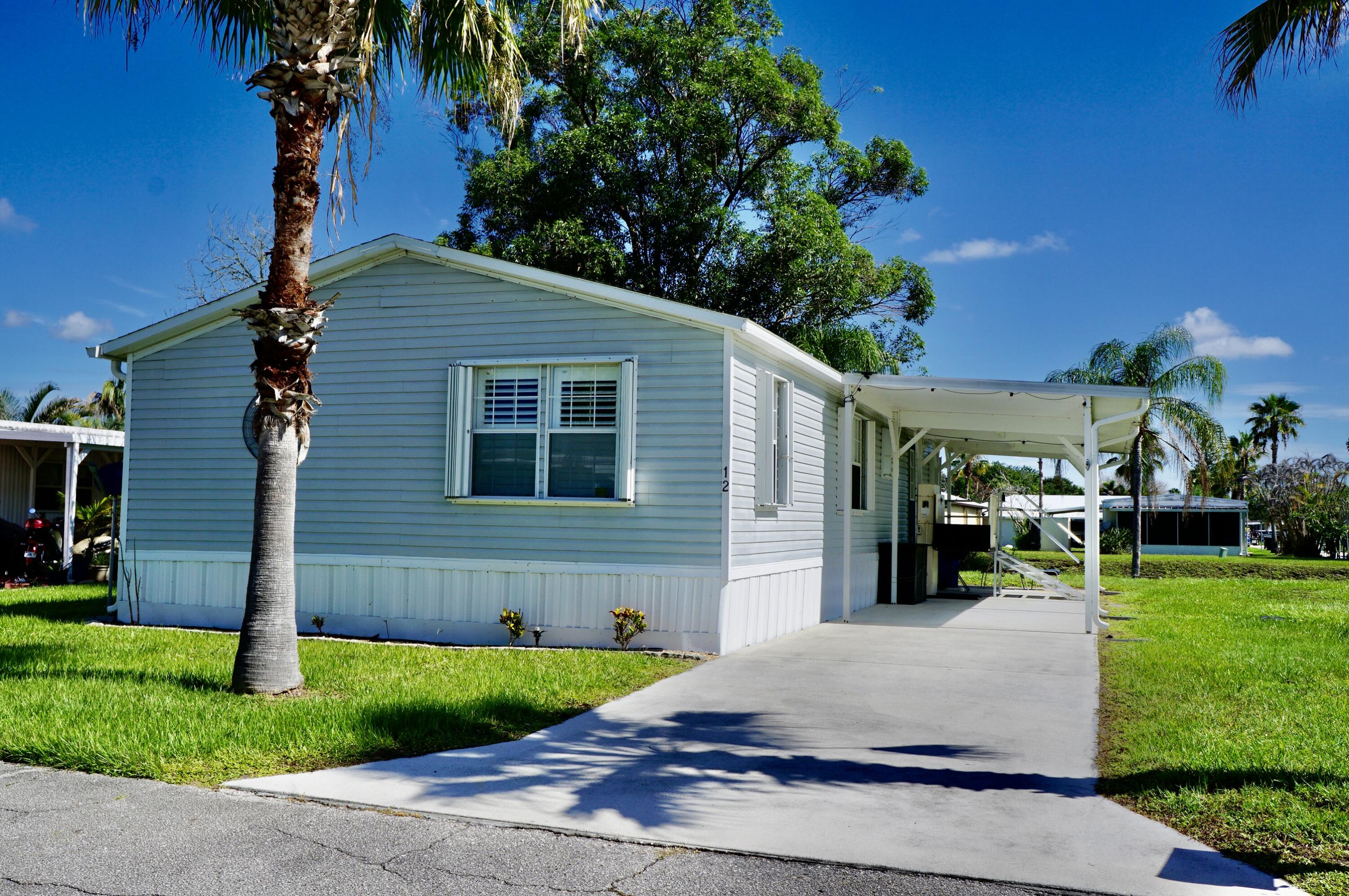 Spanish Lakes - Residential