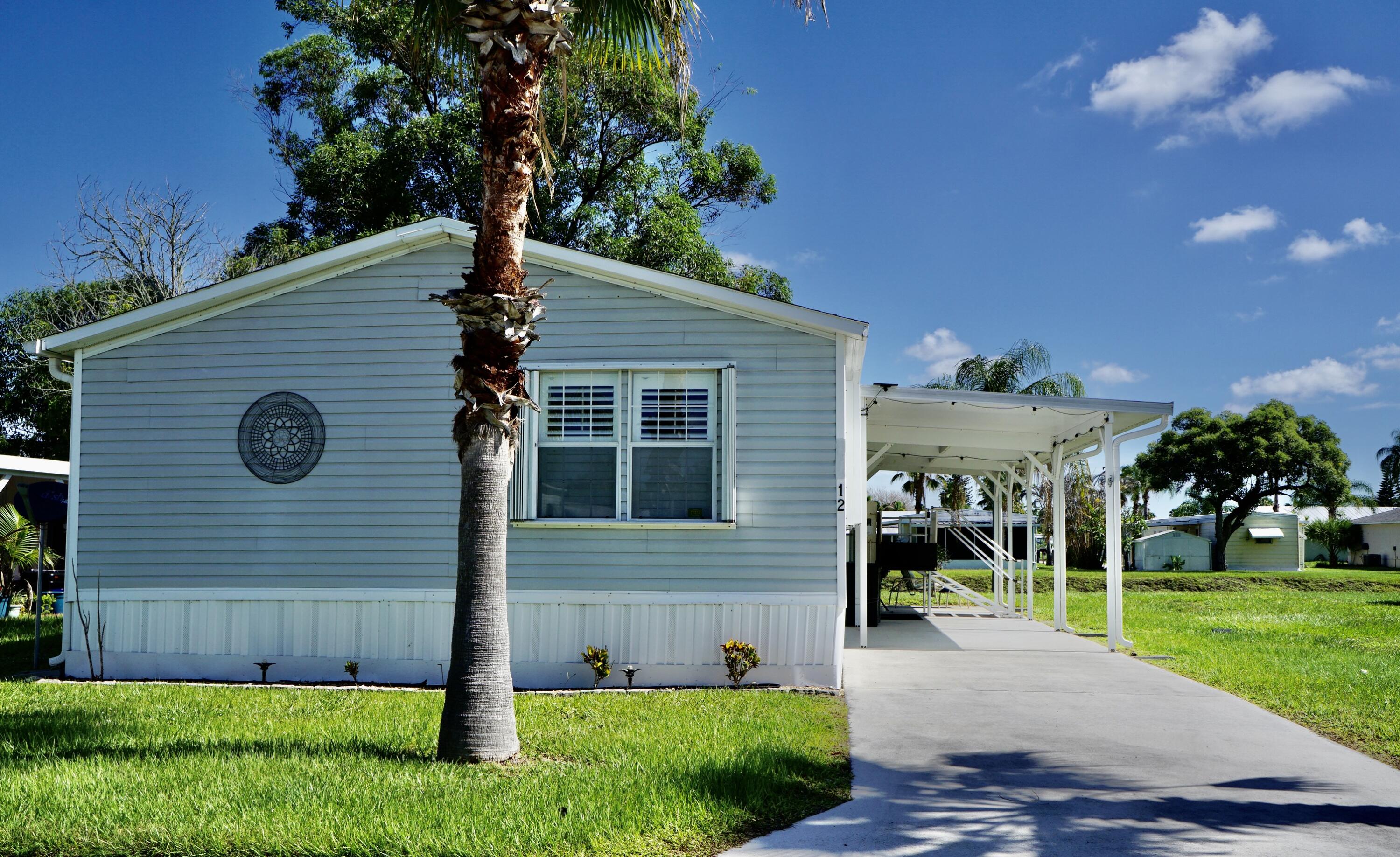 Spanish Lakes - Residential