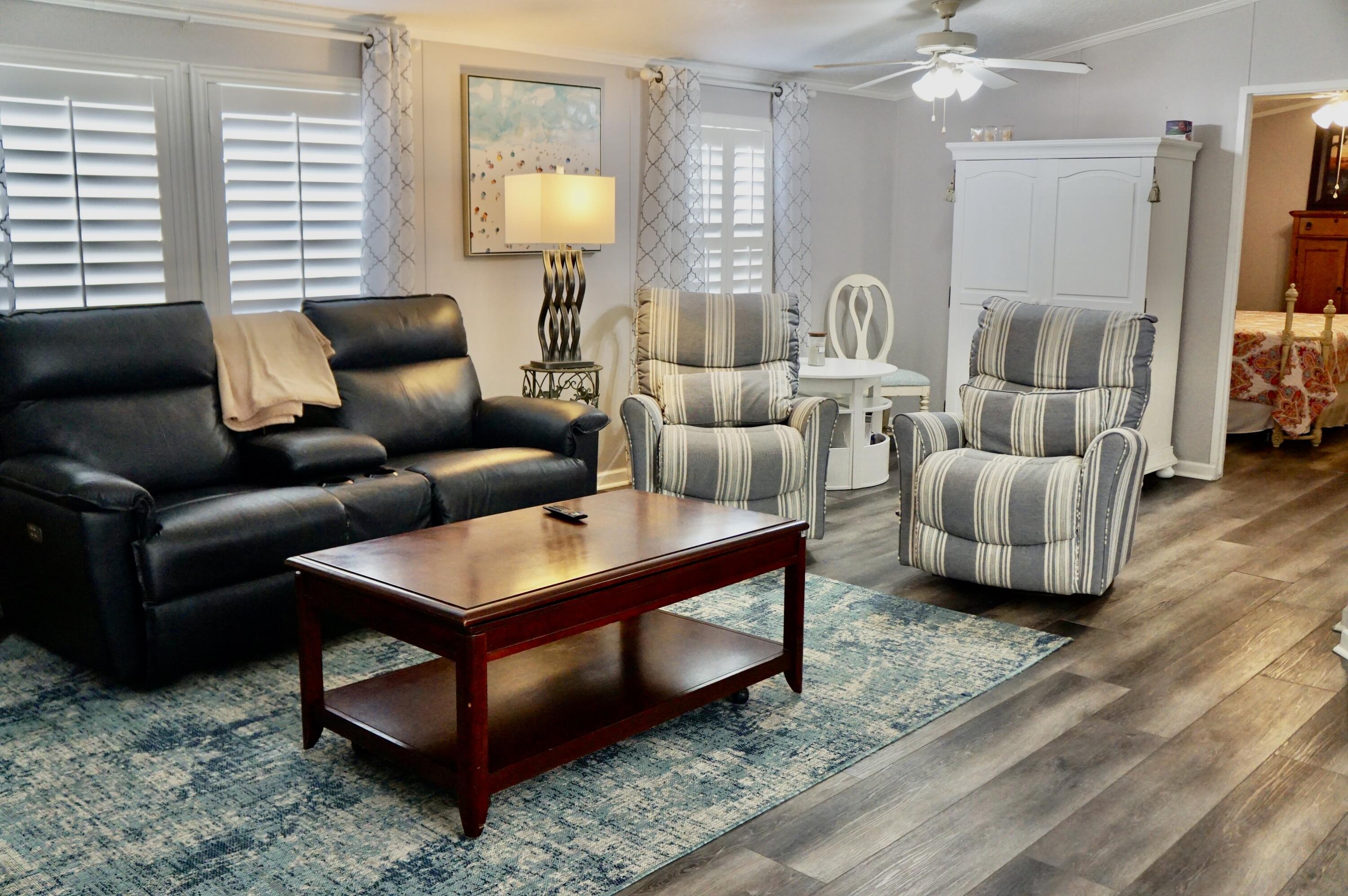 Spanish Lakes - Residential