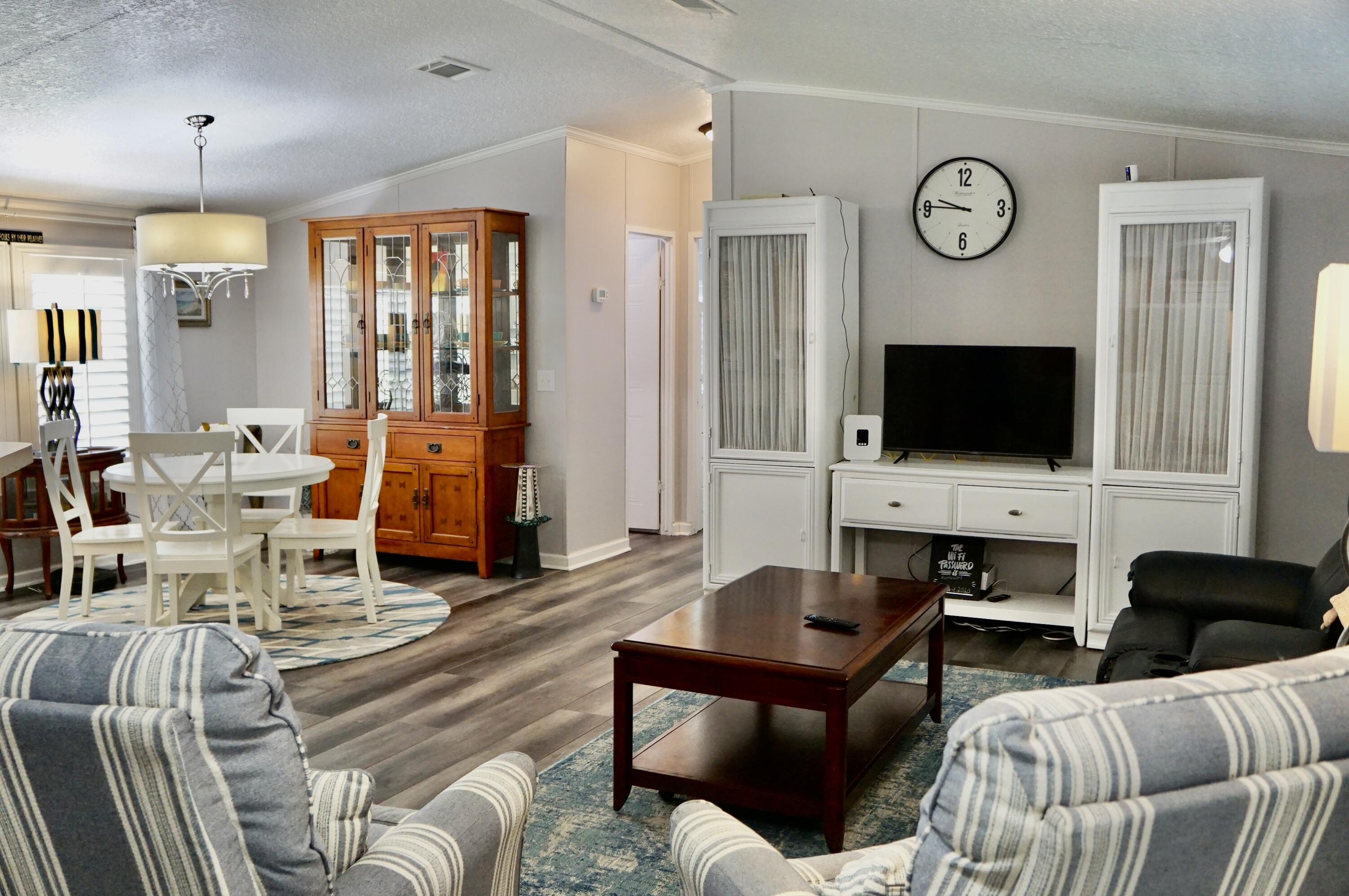Spanish Lakes - Residential