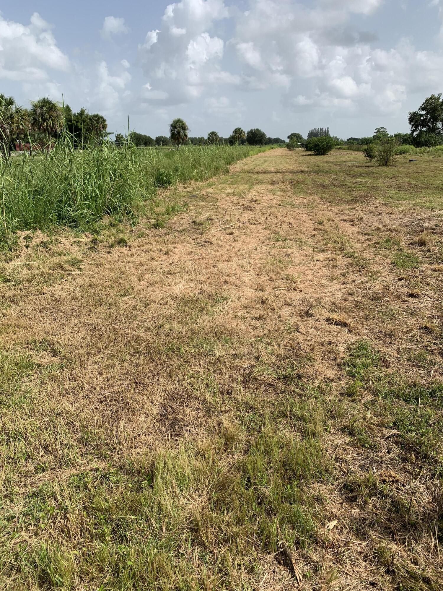 GREAT OPPORTUNITY - 6.35 ACRES AVAILABLE IN WESTERN PALM BEACH COUNTY.PERFECT FOR YOUR DREAM ESTATE, EQUESTRIAN PROPERTY, NUSERY, TREE FARM OR AGRICULTURAL USE.MINUTES FROM SHOPPING, RESTURANTS, BANKS, HOSPITAL, BEACHES AND WELLINGTON POLO. TAKE A BREATHTAKING DRIVE TO THIS BEAUTIFUL HEAVENLY AREA OF LOXAHATCHEE FLORIDA. SIGN POSTED ON THE LAND.