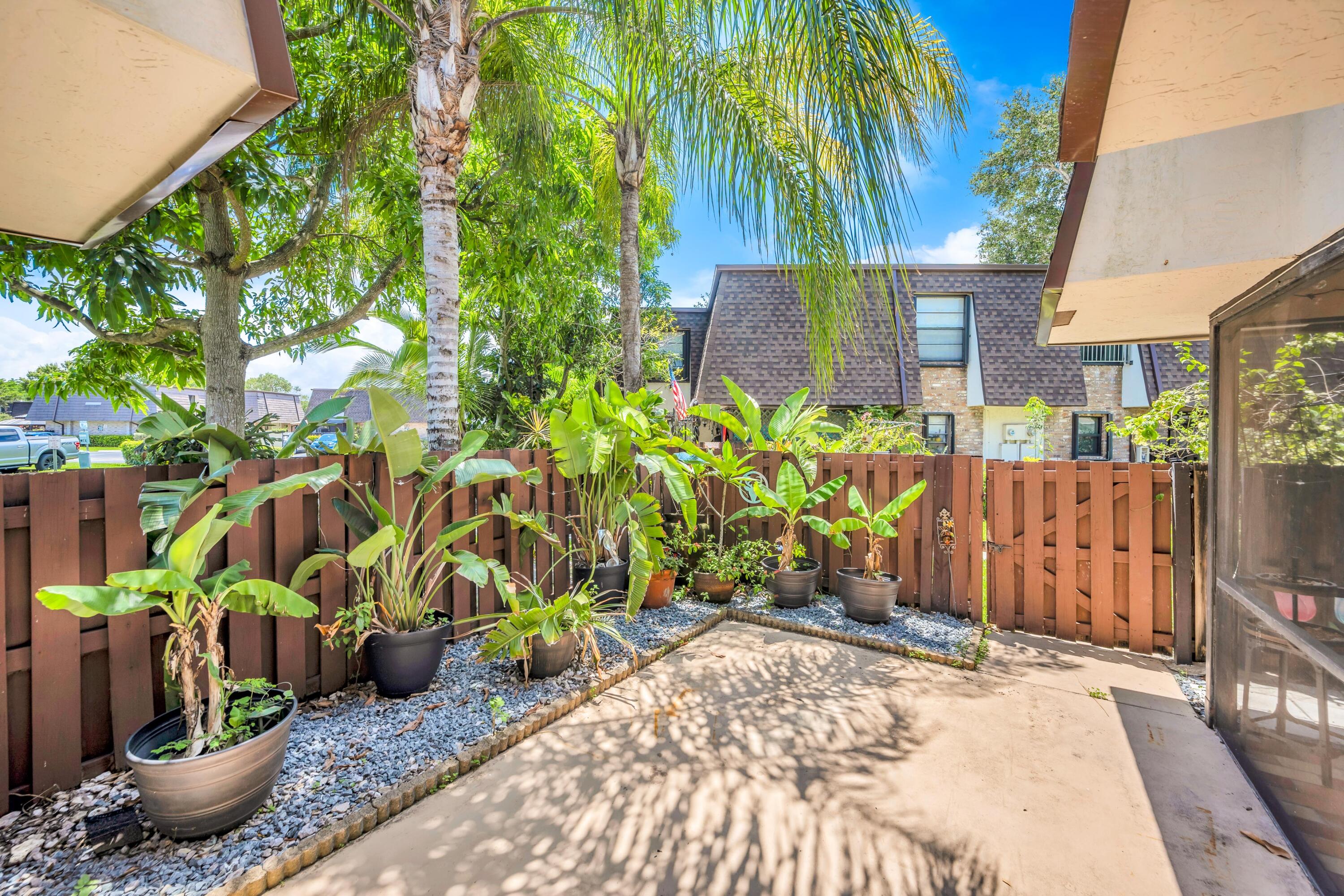 PARKSIDE - Residential