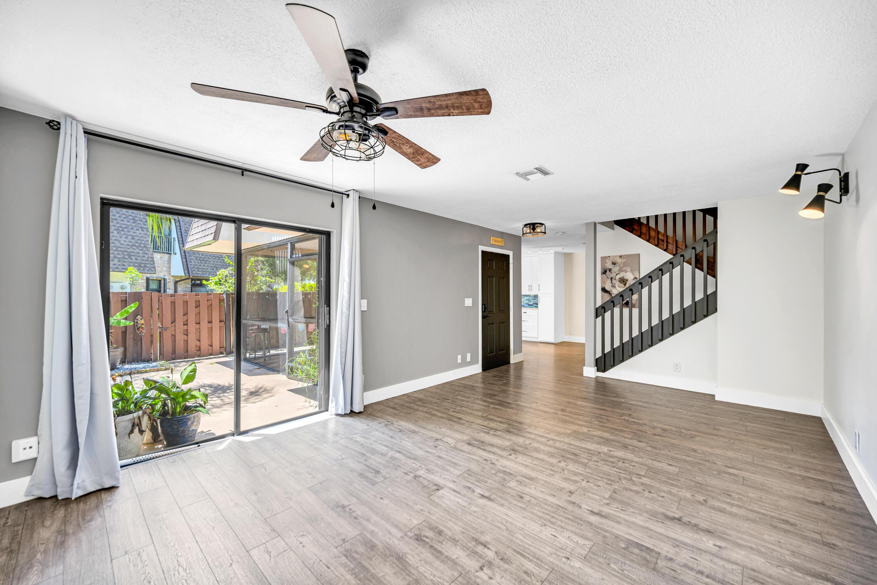 PARKSIDE - Residential