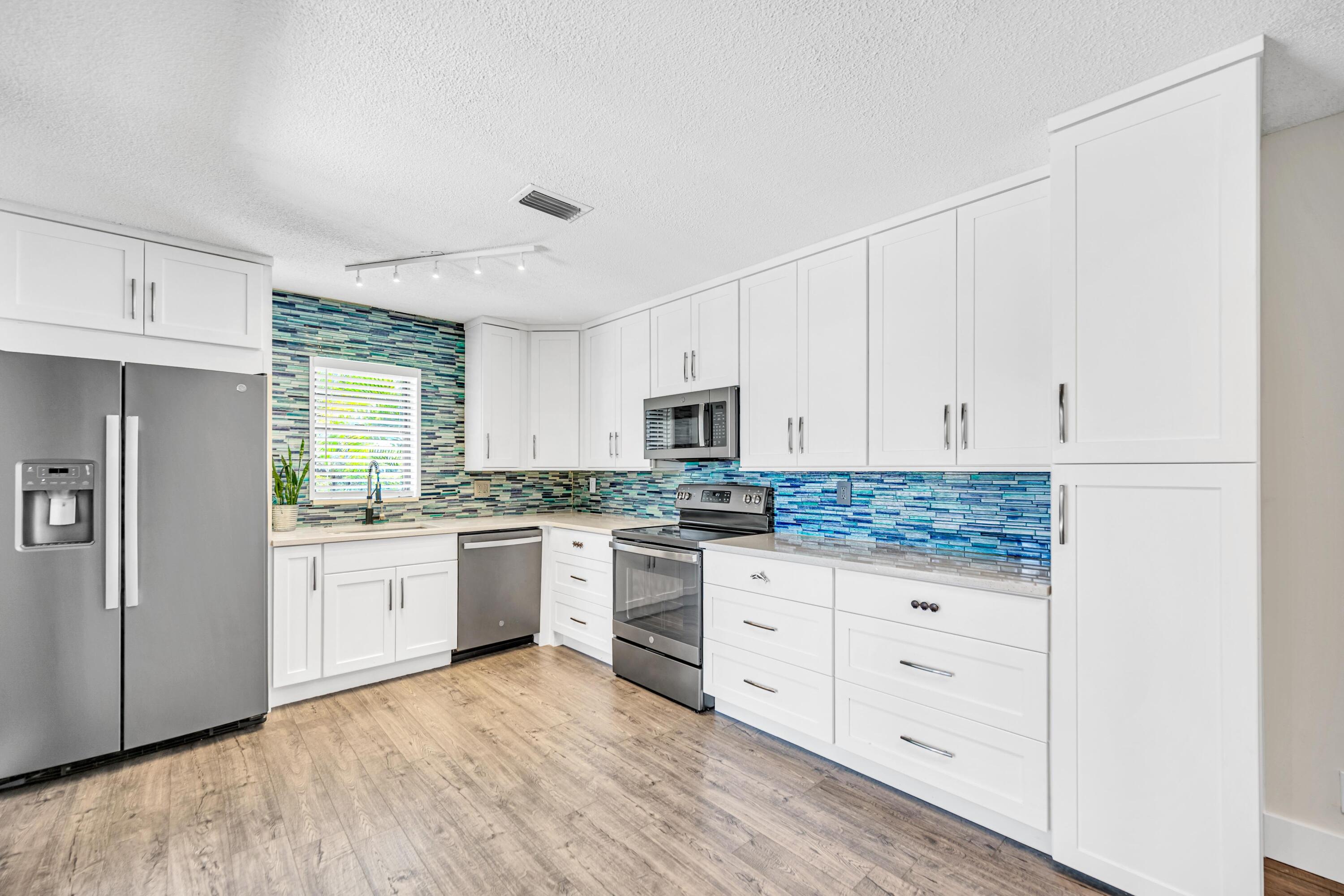 PARKSIDE - Residential