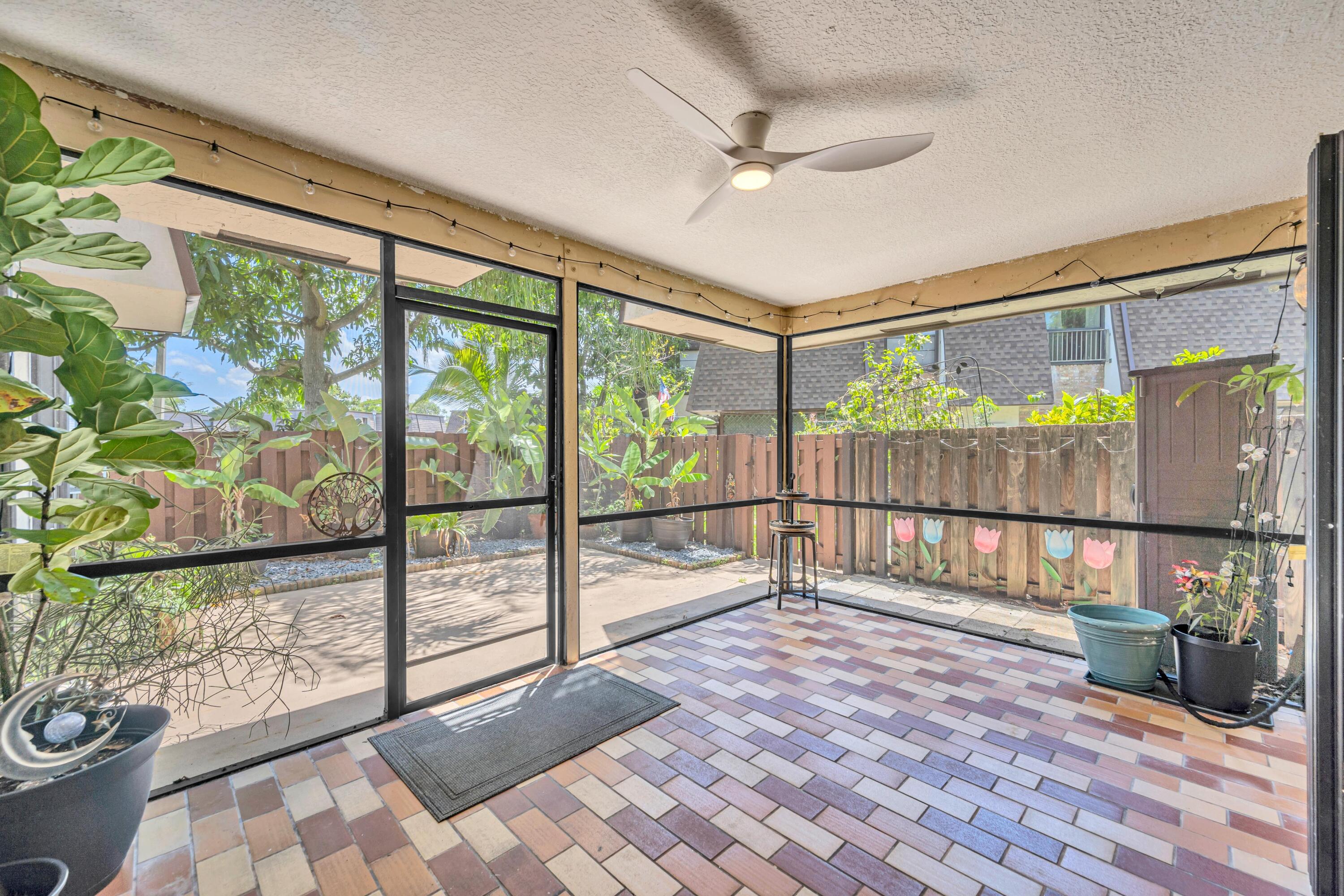 PARKSIDE - Residential
