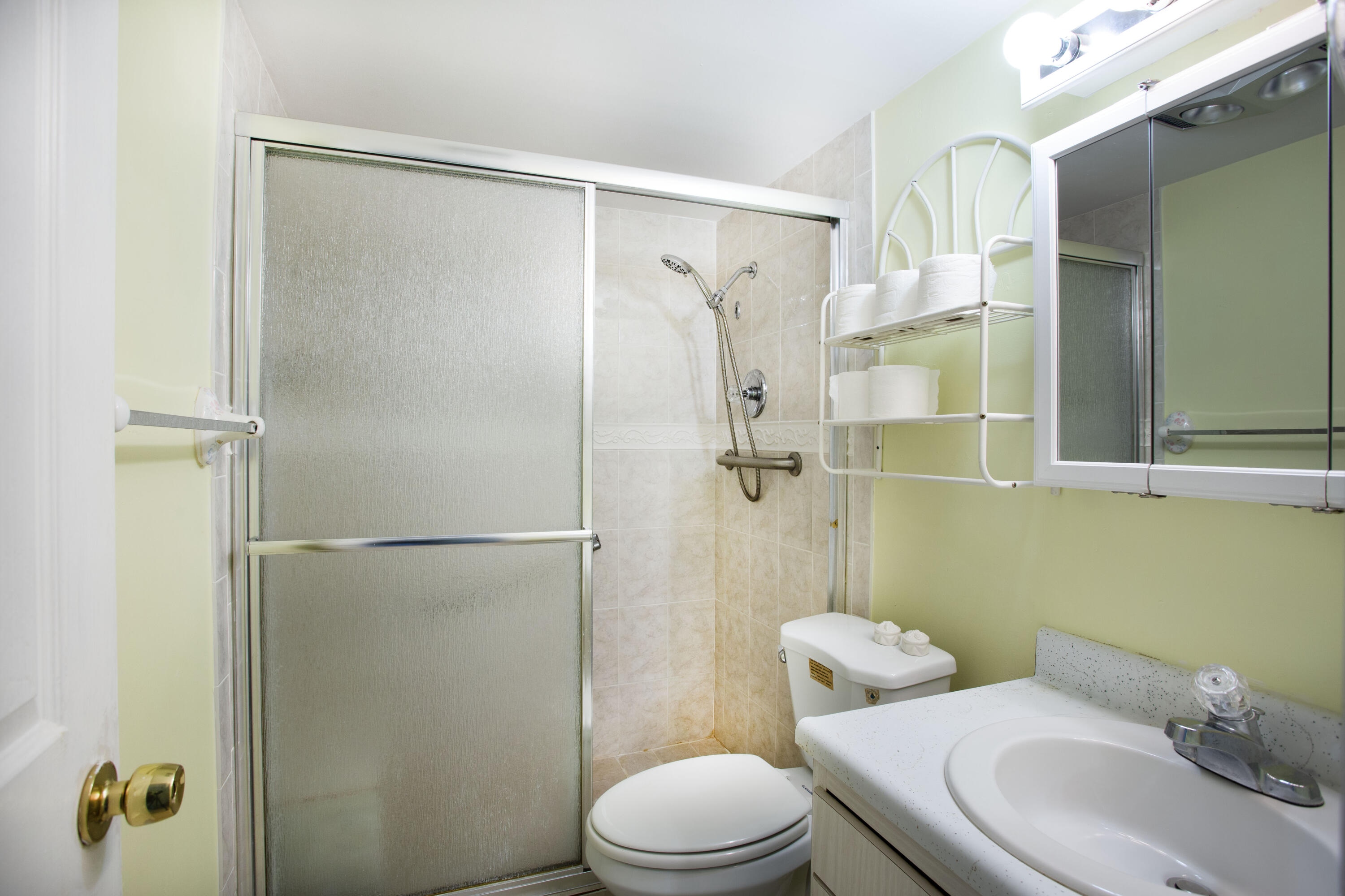 MURRY HILLS APT BLDG CONDO - Residential
