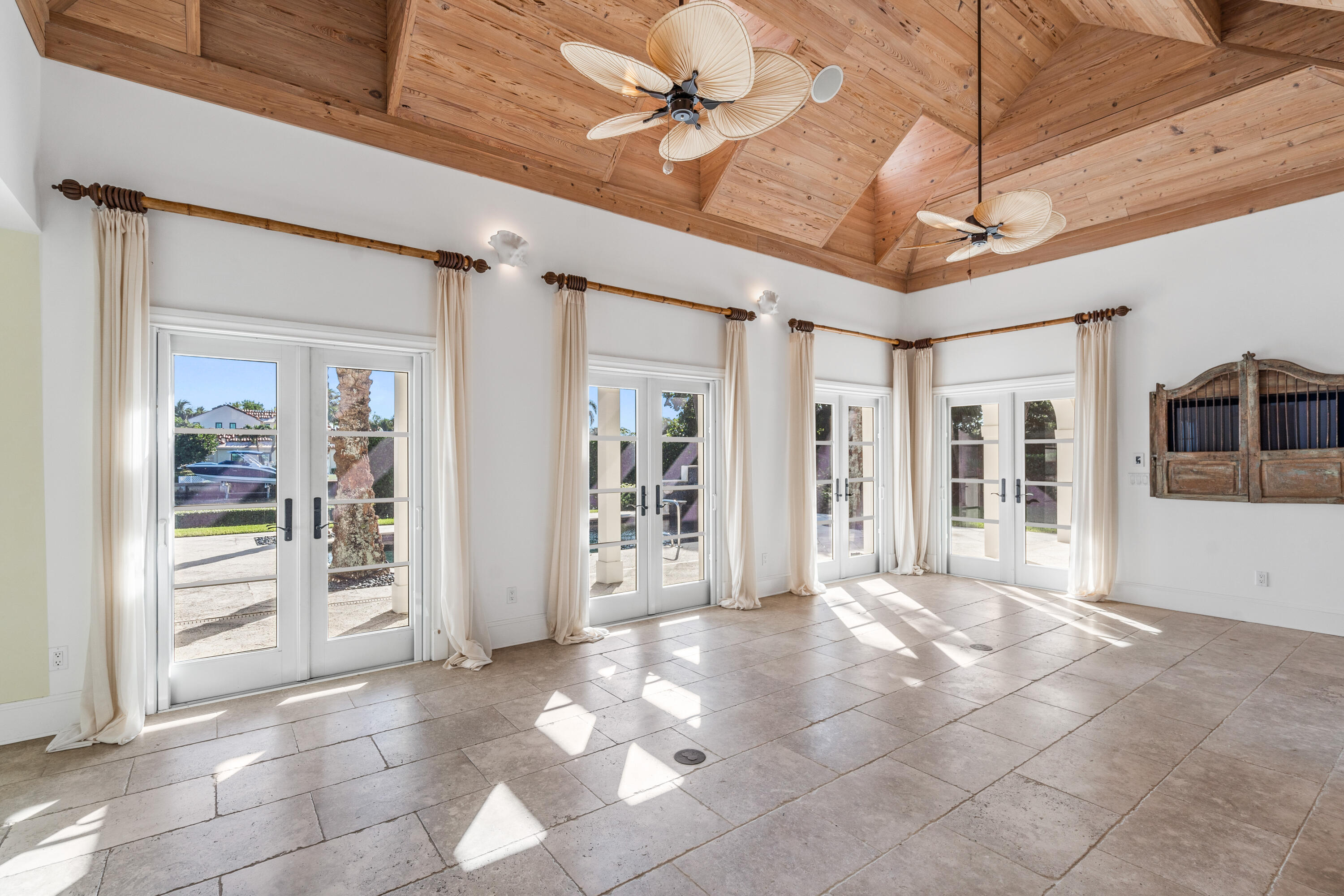 POINT MANALAPAN 2 - Residential