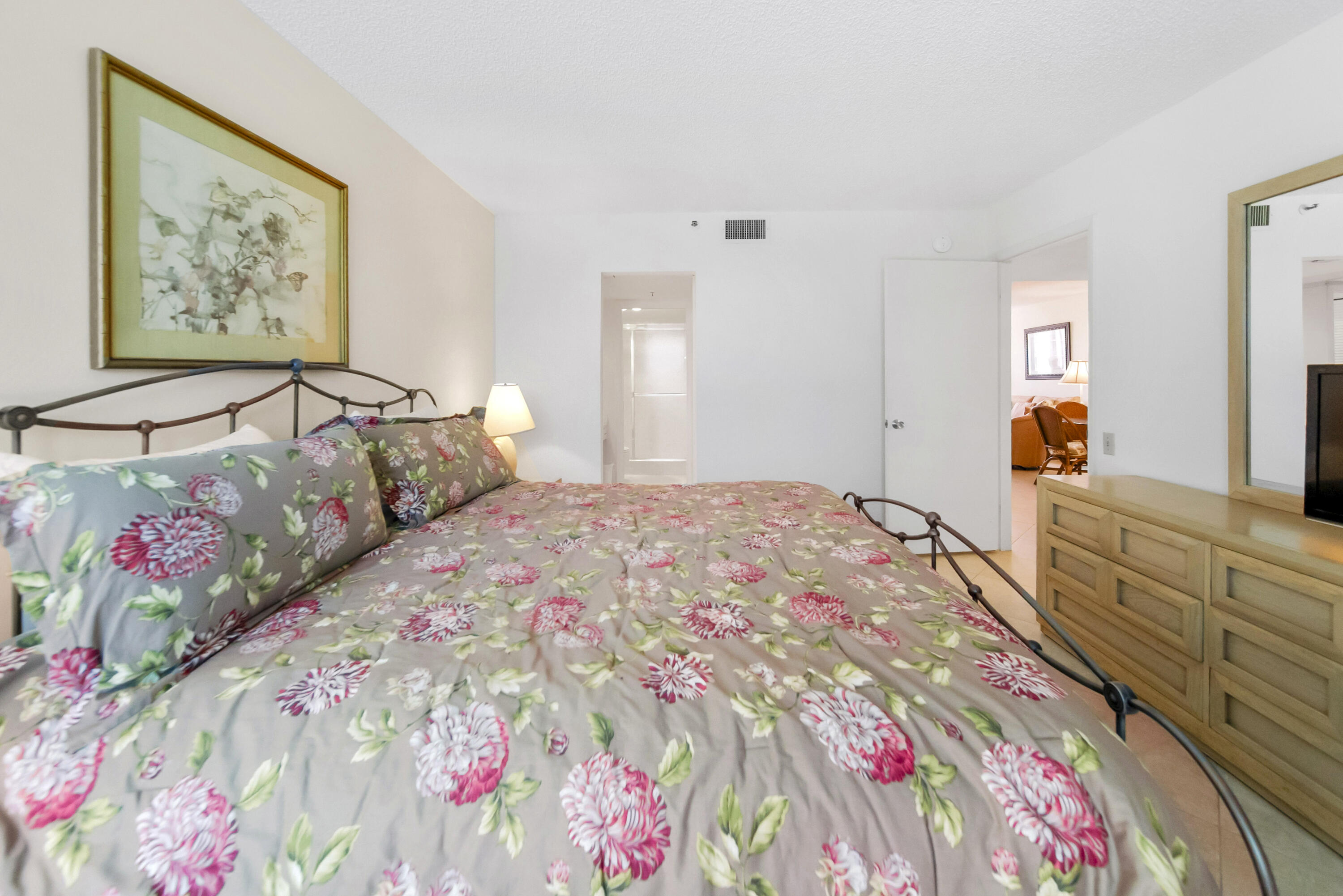 YACHT & RACQUET CLUB OF BOCA RATON CONDO - Residential