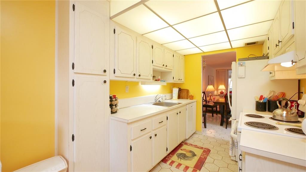 CYPRESS CHASE - Residential
