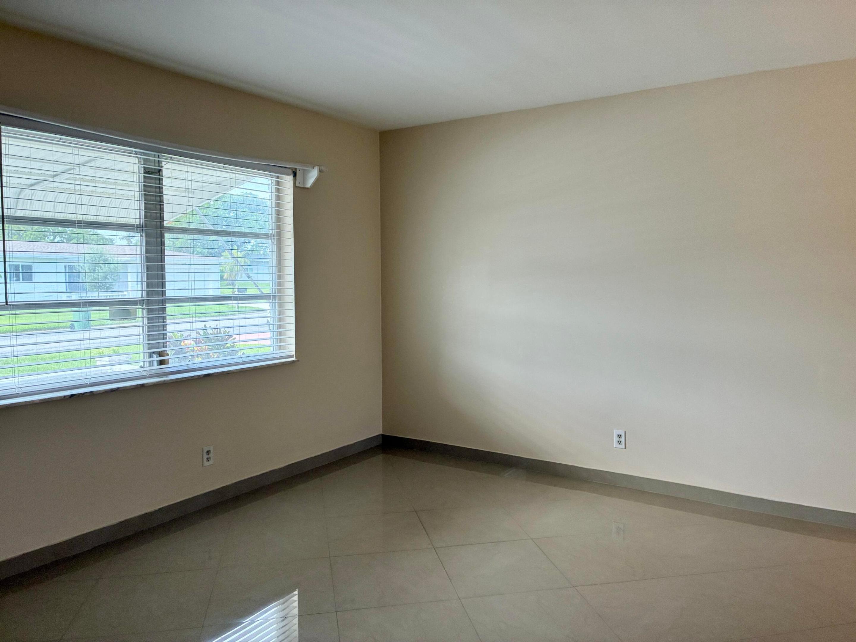 PARADISE GARDENS SEC 4 - Residential Lease