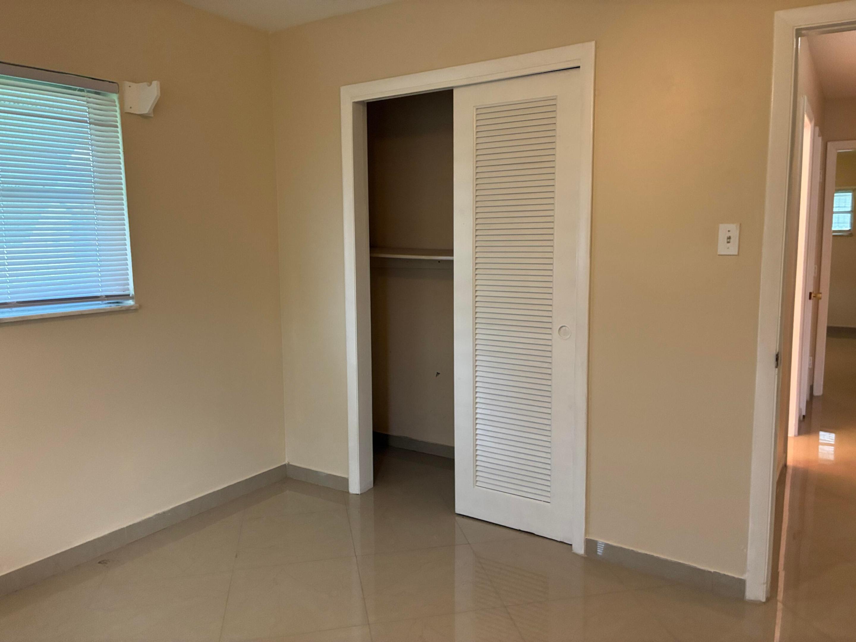 PARADISE GARDENS SEC 4 - Residential Lease