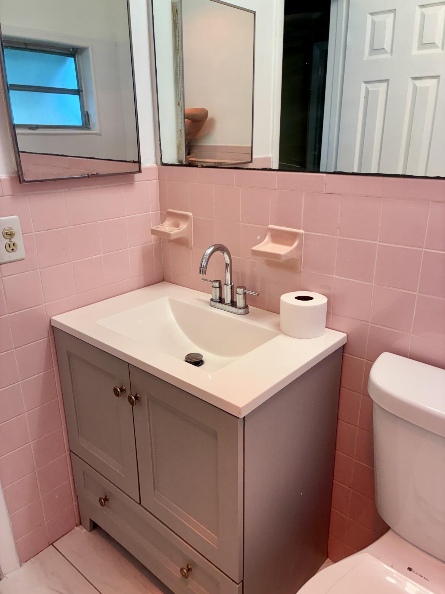PARADISE GARDENS SEC 4 - Residential Lease