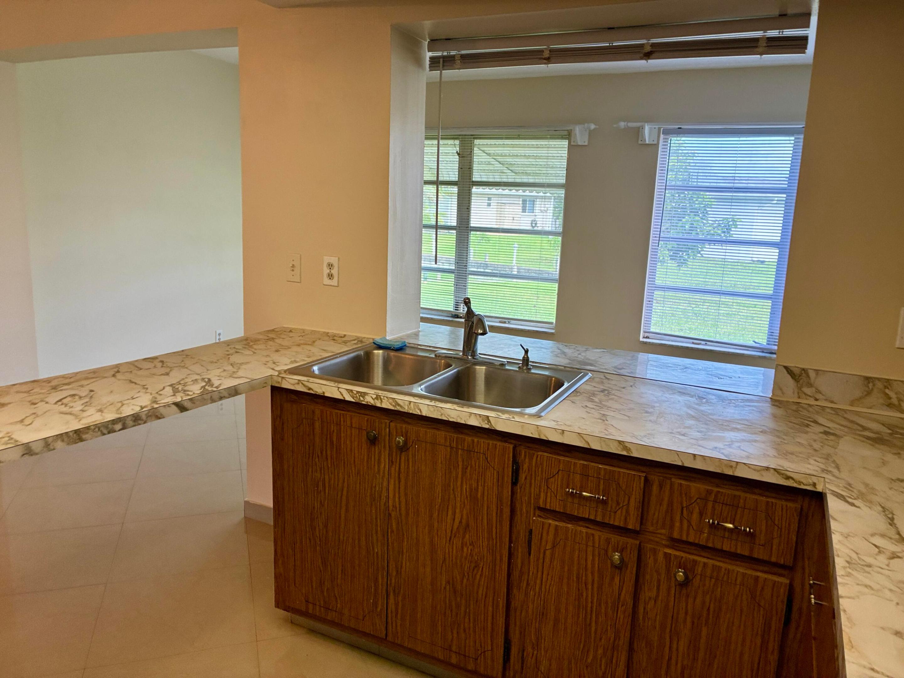PARADISE GARDENS SEC 4 - Residential Lease