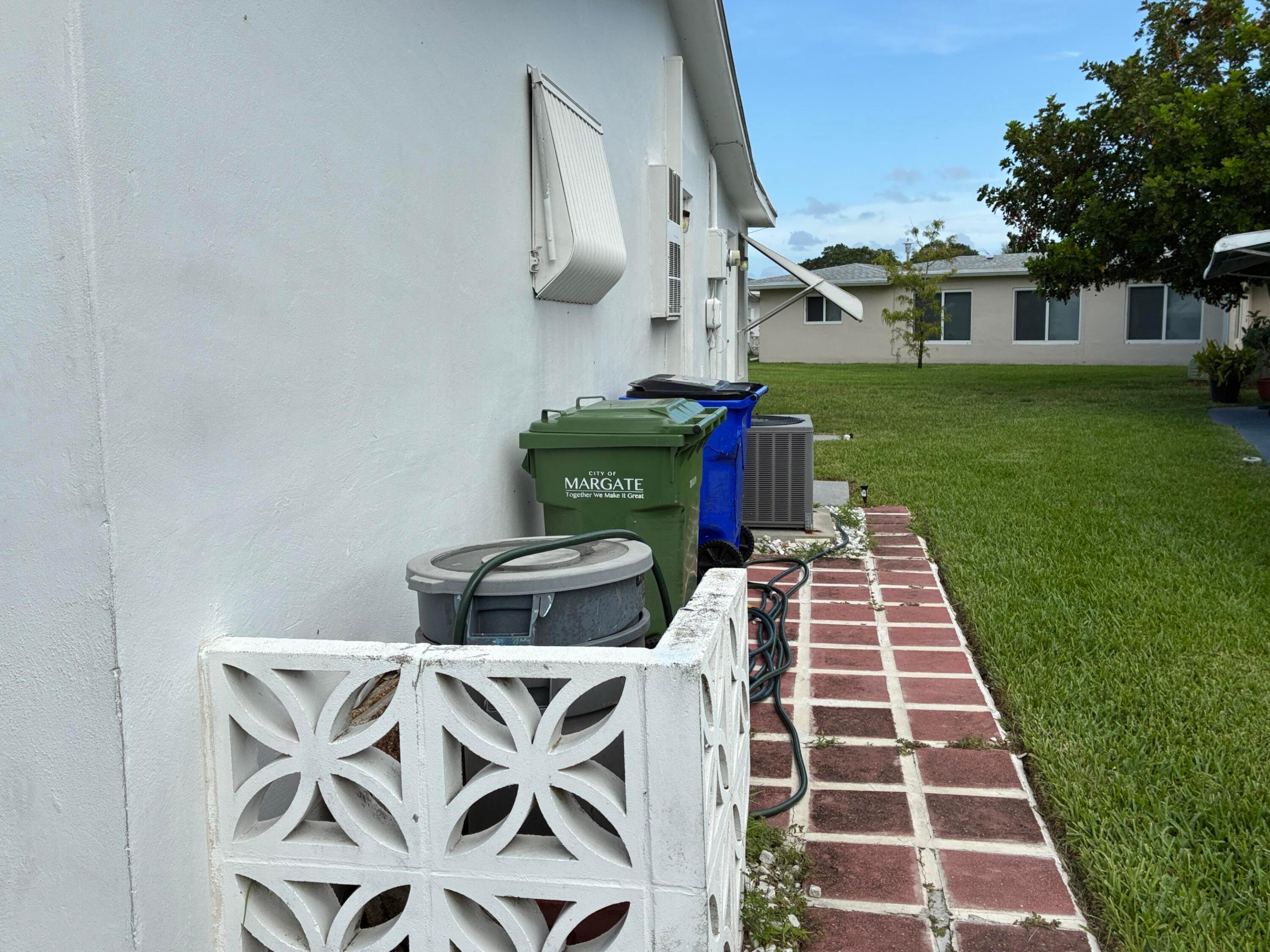 PARADISE GARDENS SEC 4 - Residential Lease