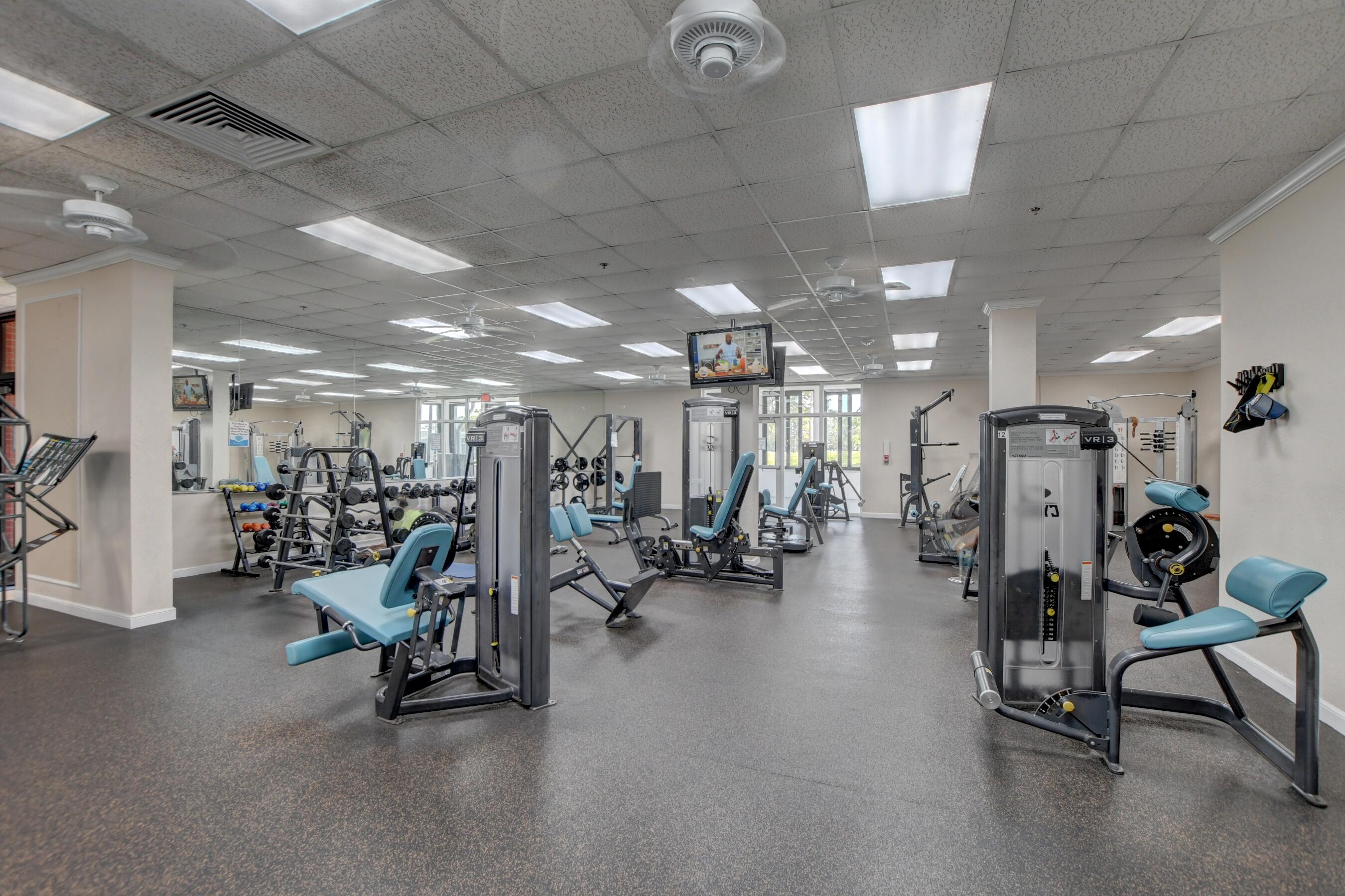HARWOOD E CONDO - Residential