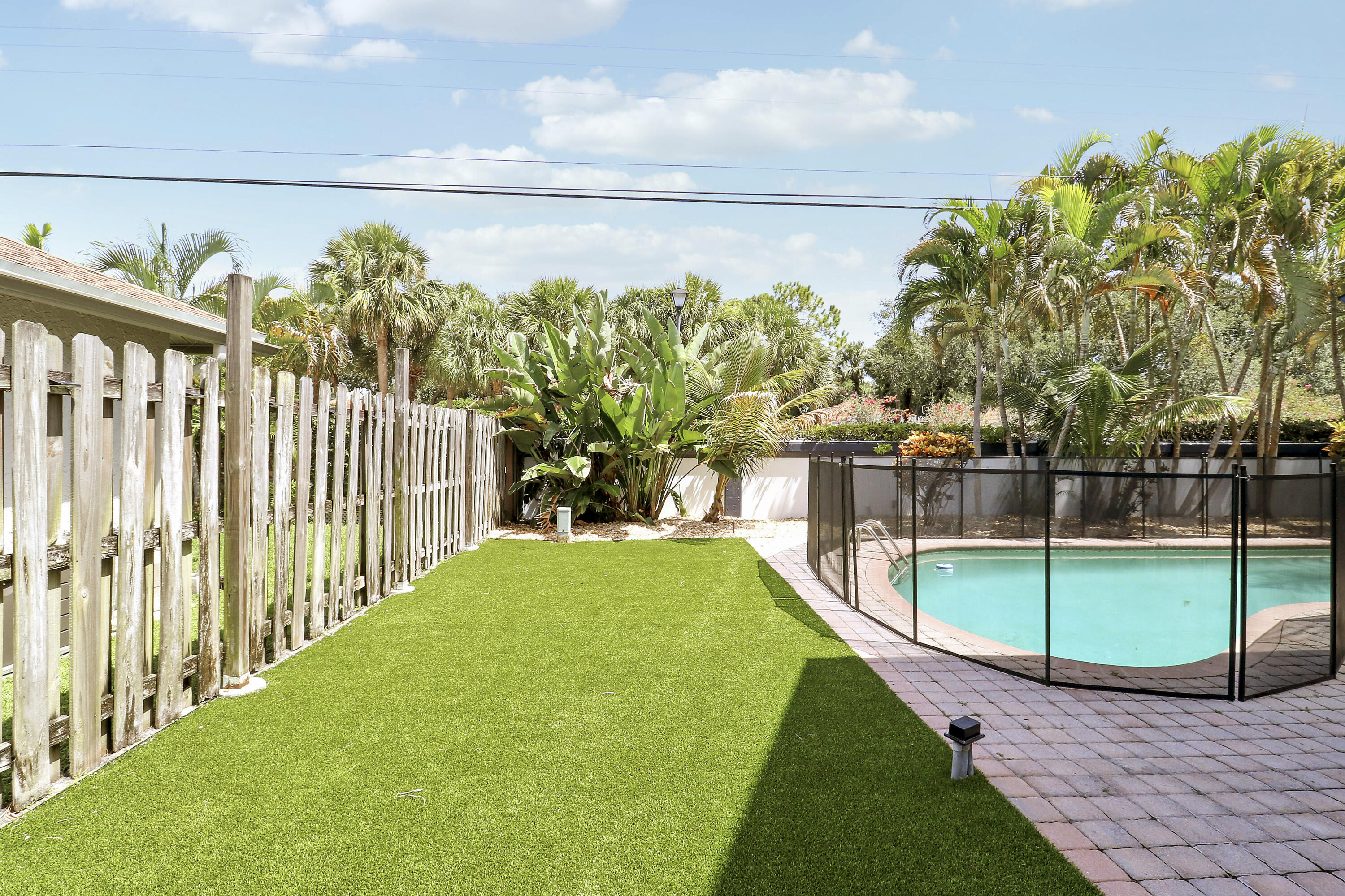 RAINWOOD WEST - Residential