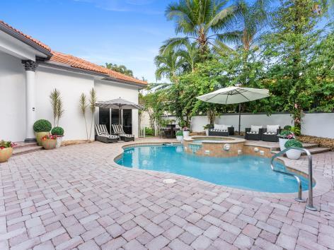 HERON BAY FIVE - Residential