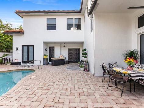 HERON BAY FIVE - Residential