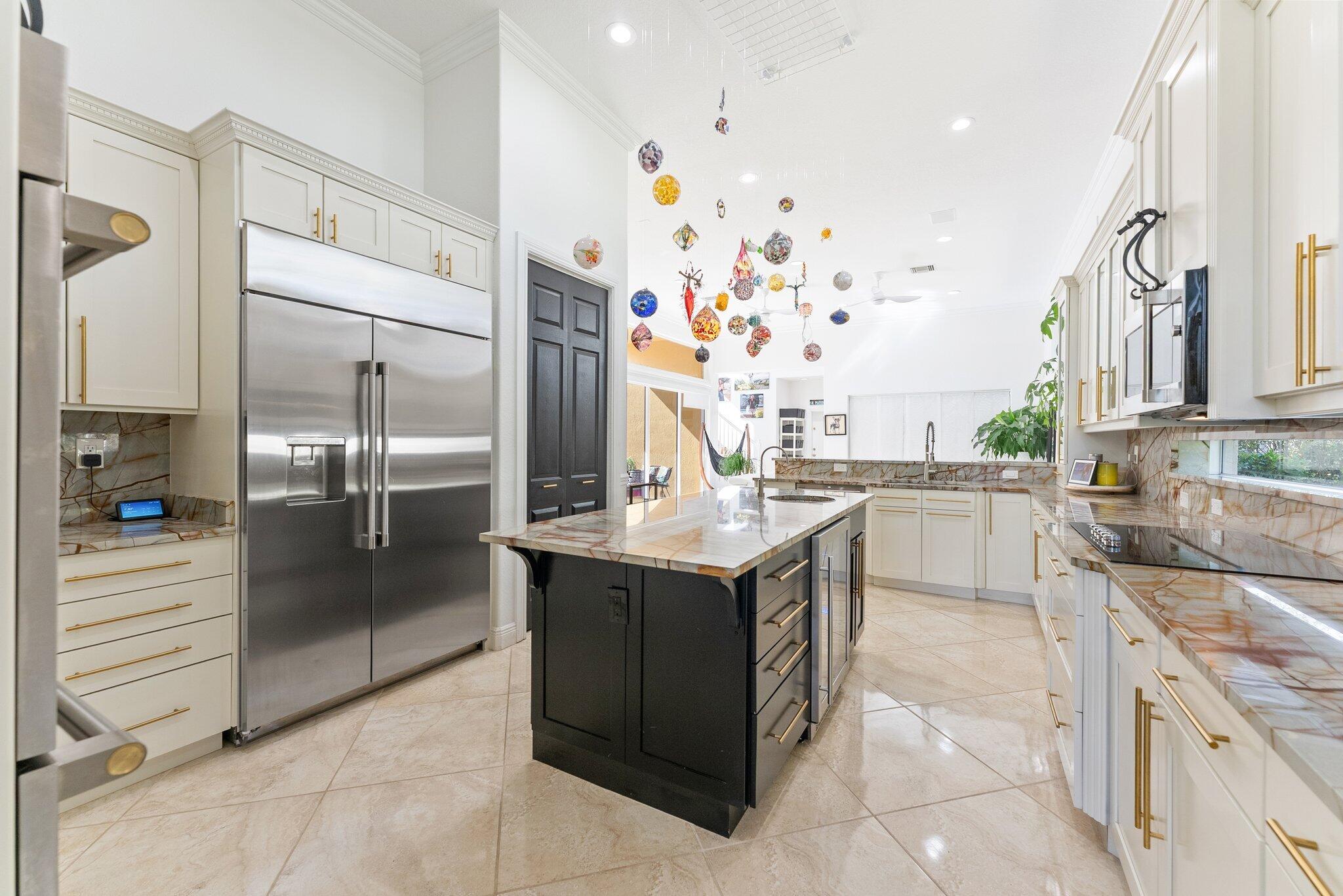 HERON BAY FIVE - Residential