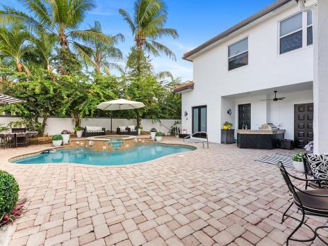 HERON BAY FIVE - Residential