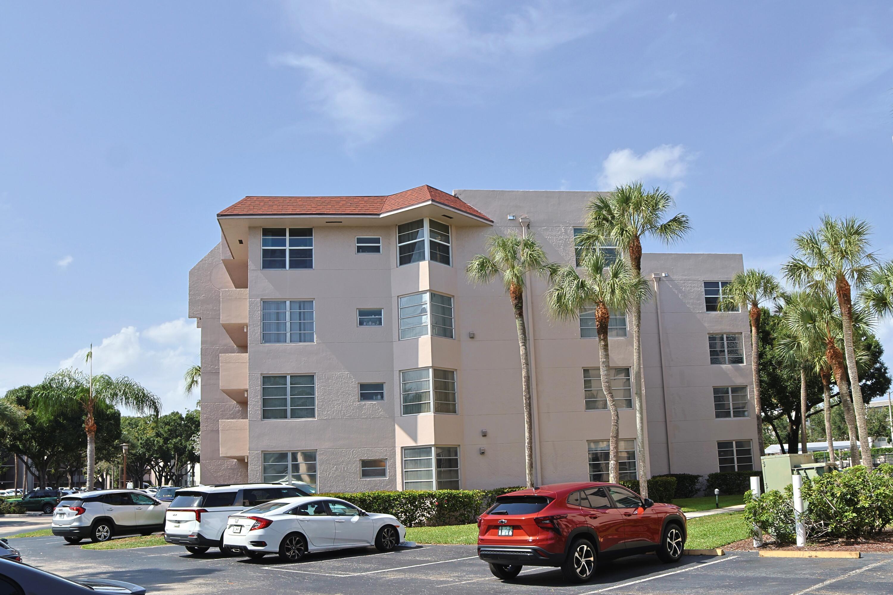 SABAL PALM OF PINE RIDGE - Residential