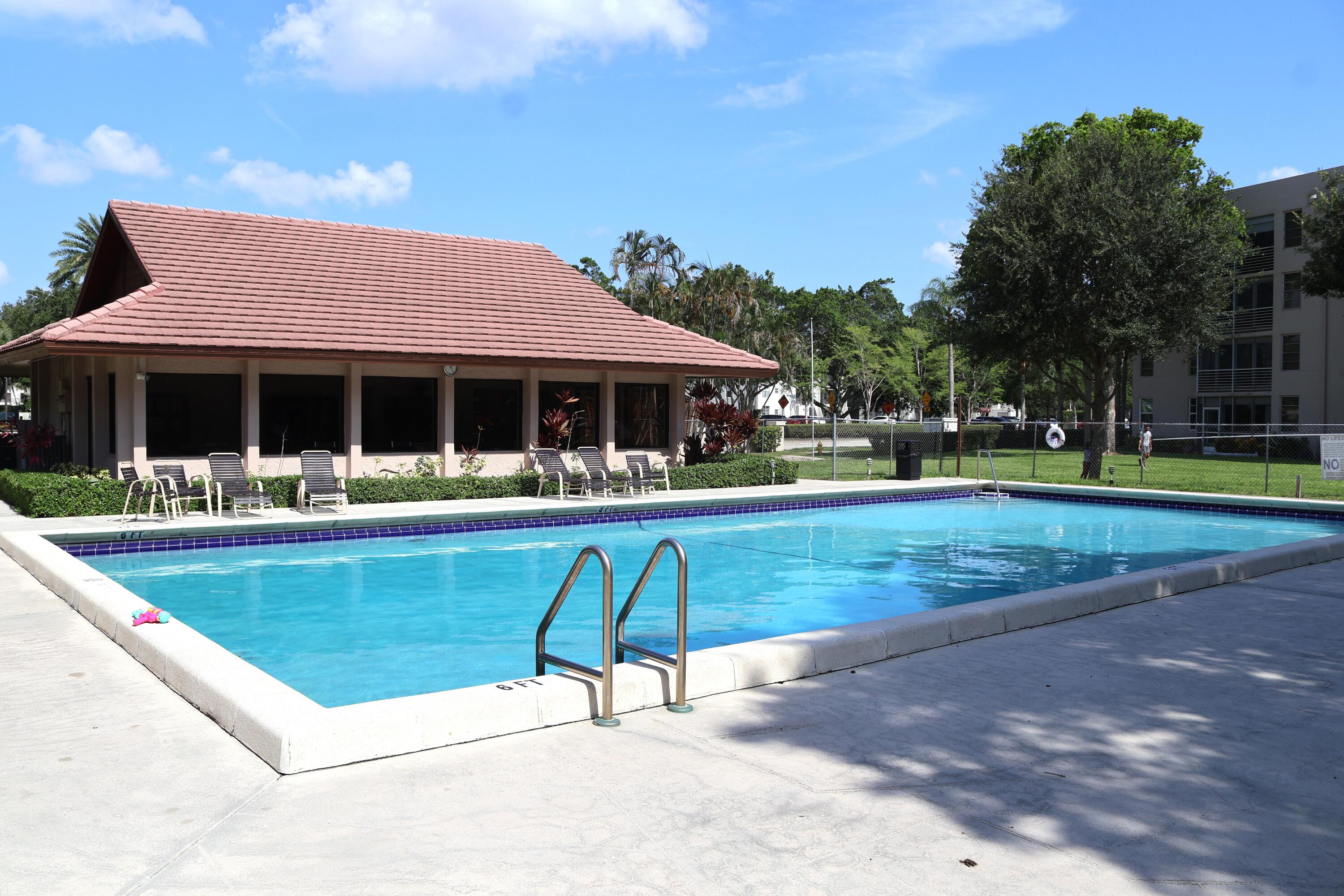 SABAL PALM OF PINE RIDGE - Residential