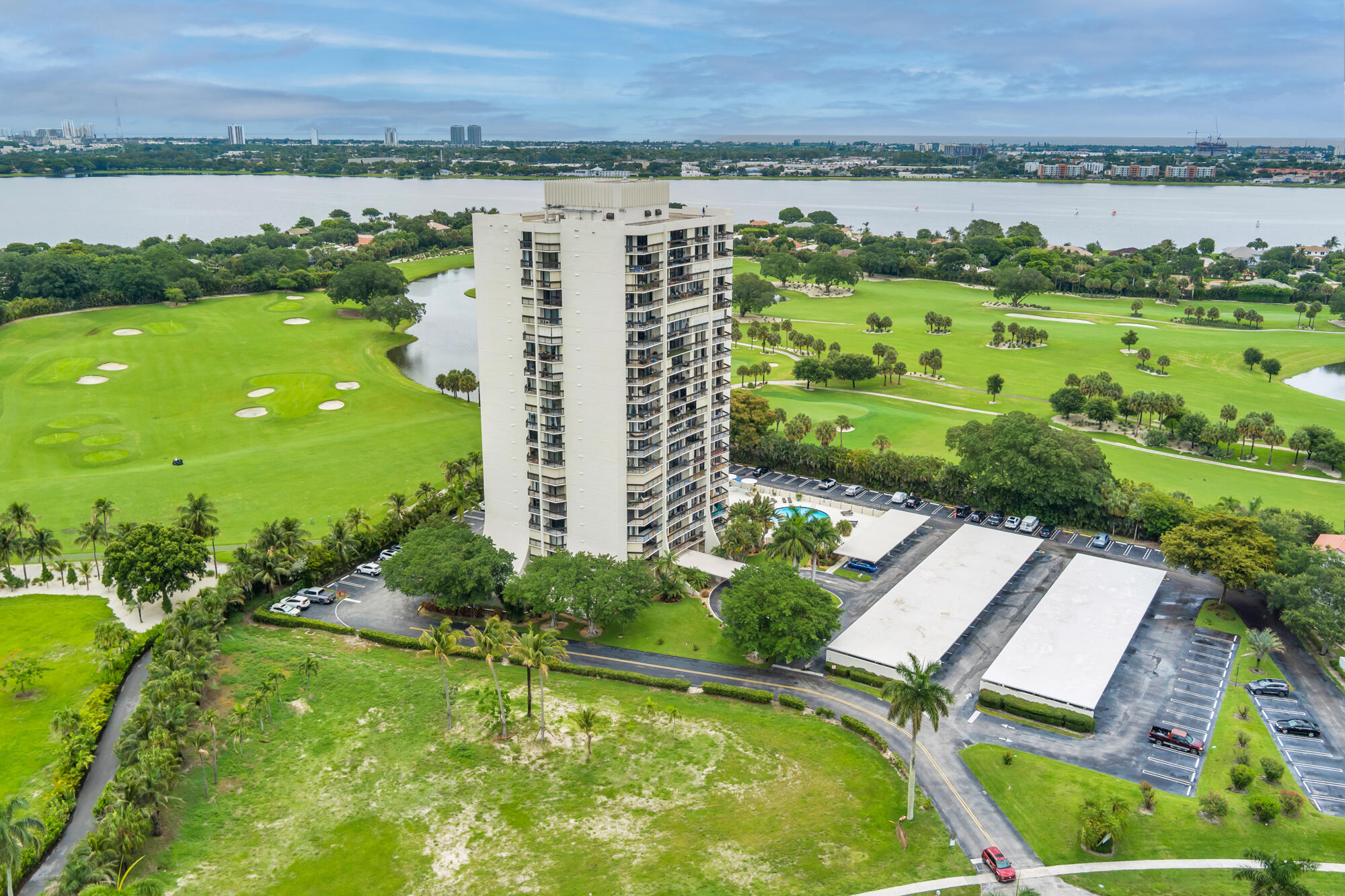 LANDS OF THE PRESIDENT CONDO 2 , - Residential
