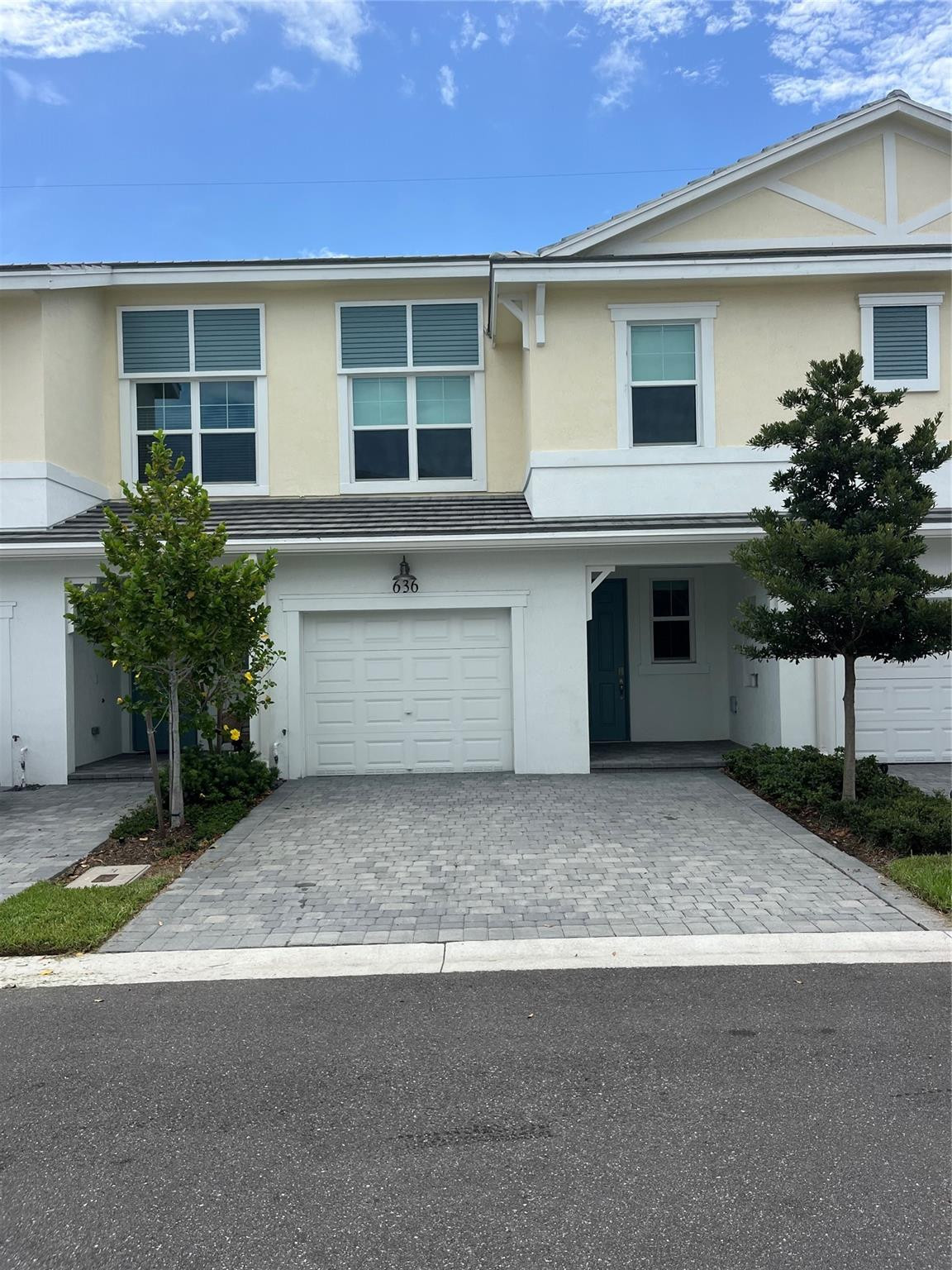 DEERFIELD CROSSING - Residential Lease