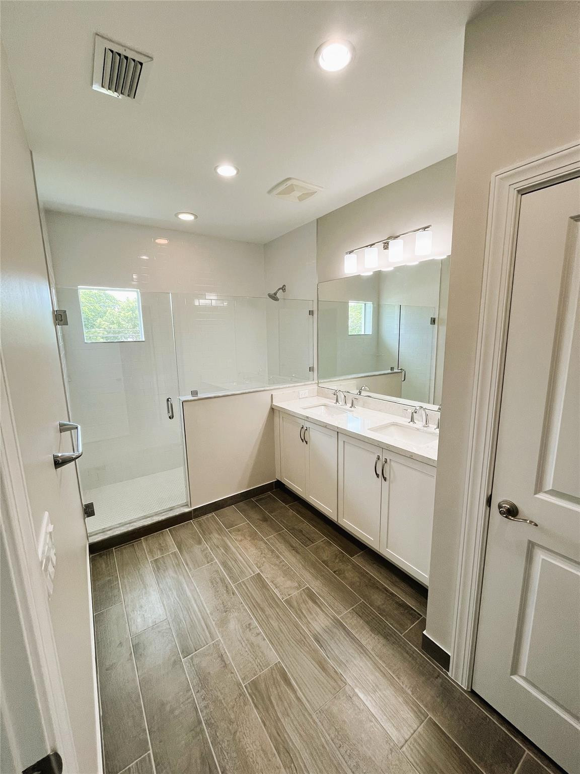 DEERFIELD CROSSING - Residential Lease