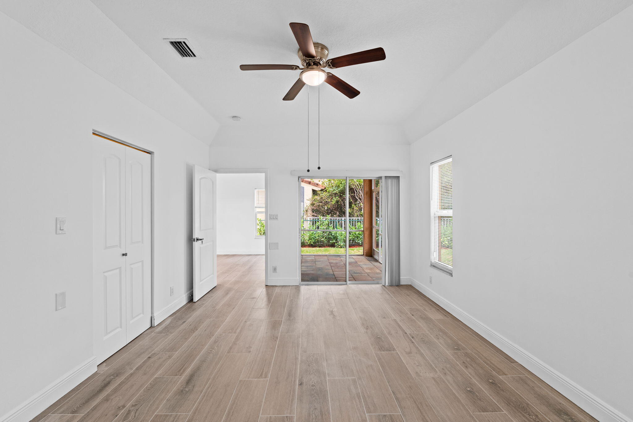 WOODBINE PAR E - Residential