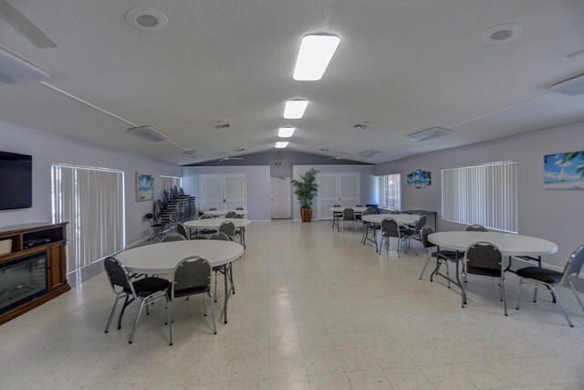 PALM CLUB VILLAGE I CONDO - Residential