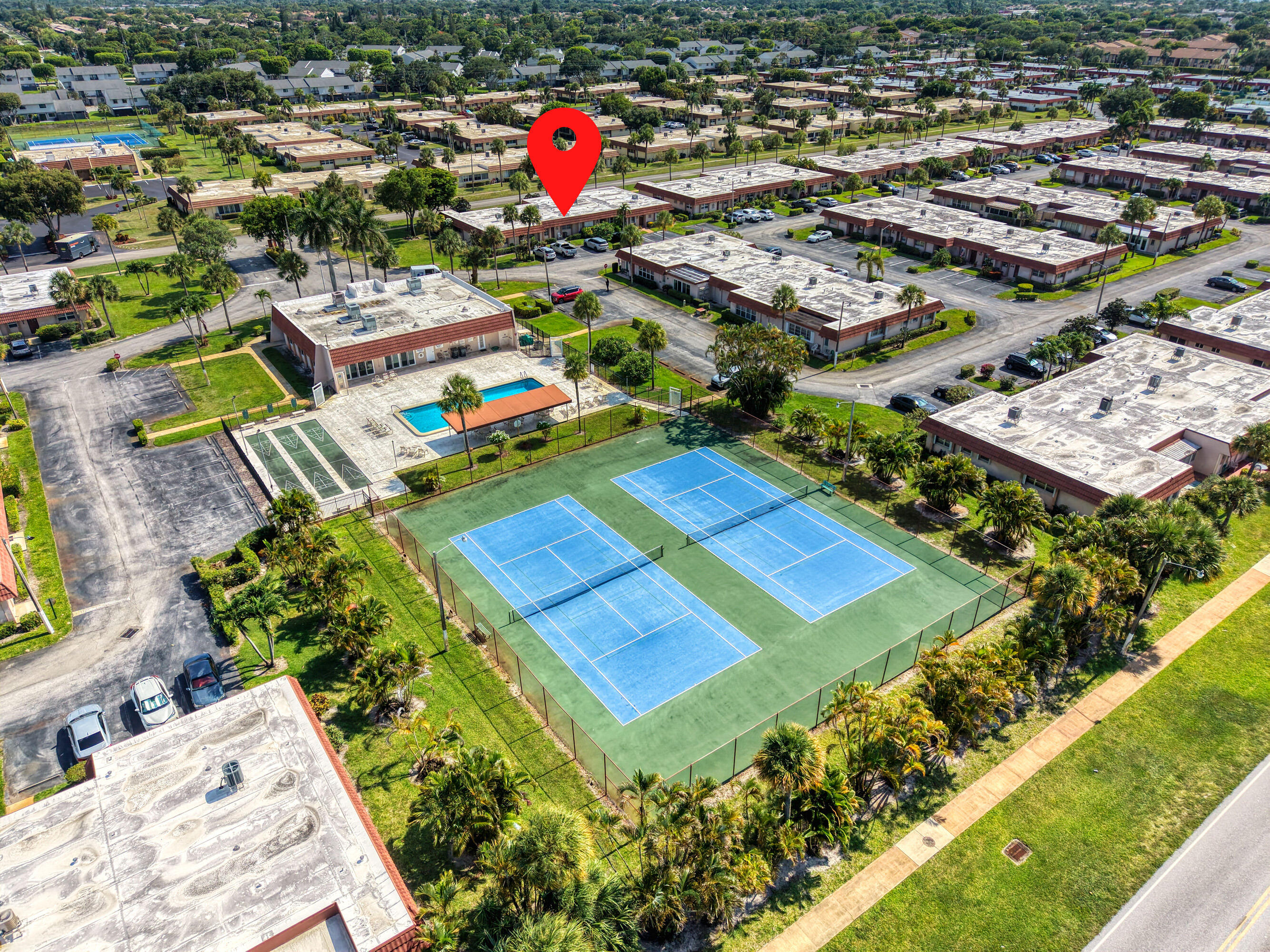 CRESTHAVEN CONDO TOWNHOMES SEC 2 - Residential