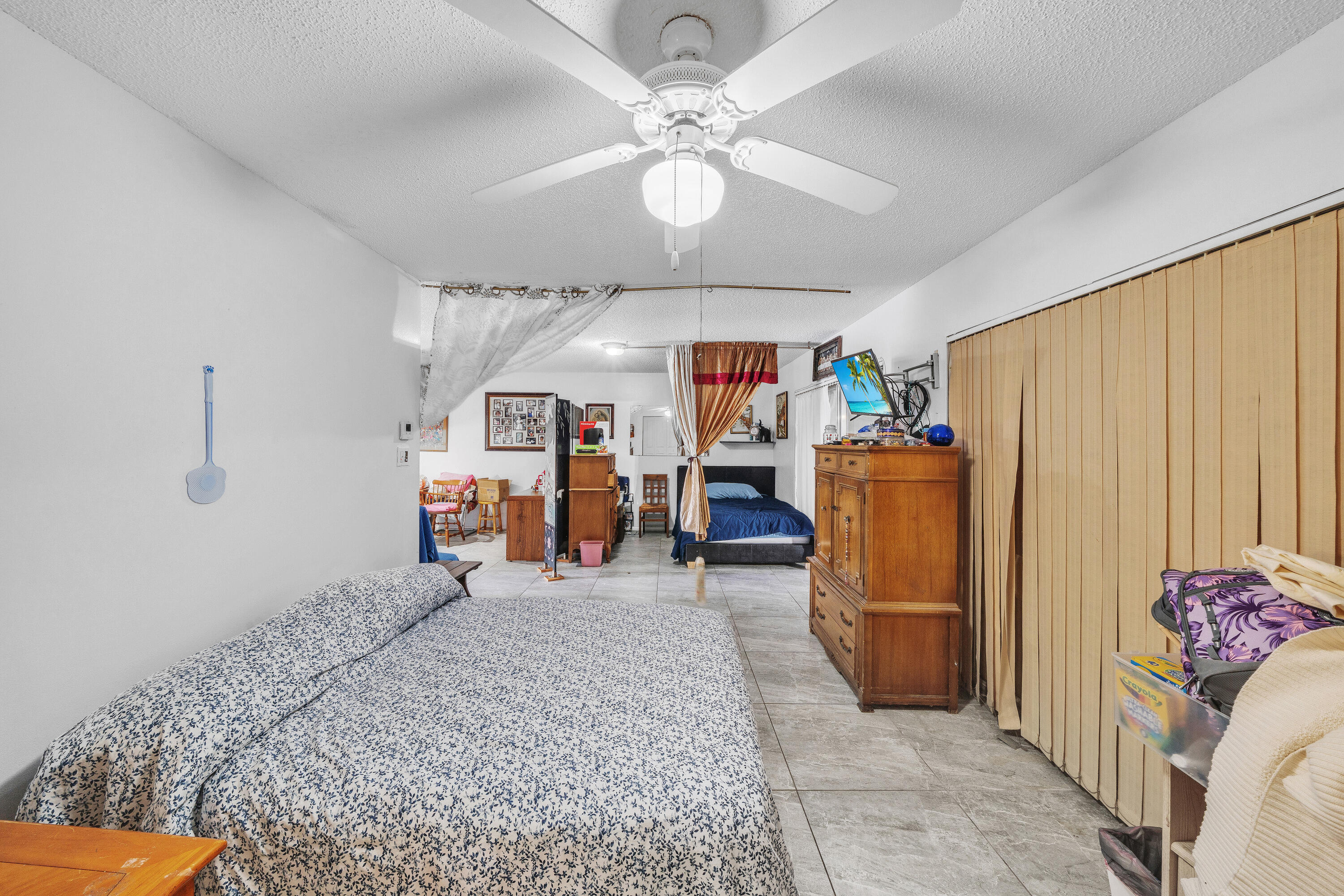 CRESTHAVEN CONDO TOWNHOMES SEC 2 - Residential