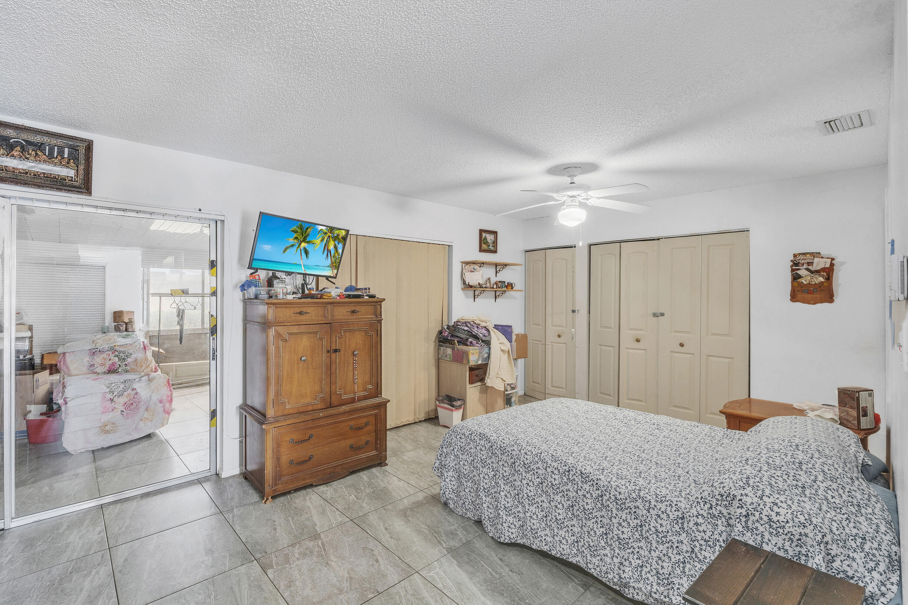 CRESTHAVEN CONDO TOWNHOMES SEC 2 - Residential