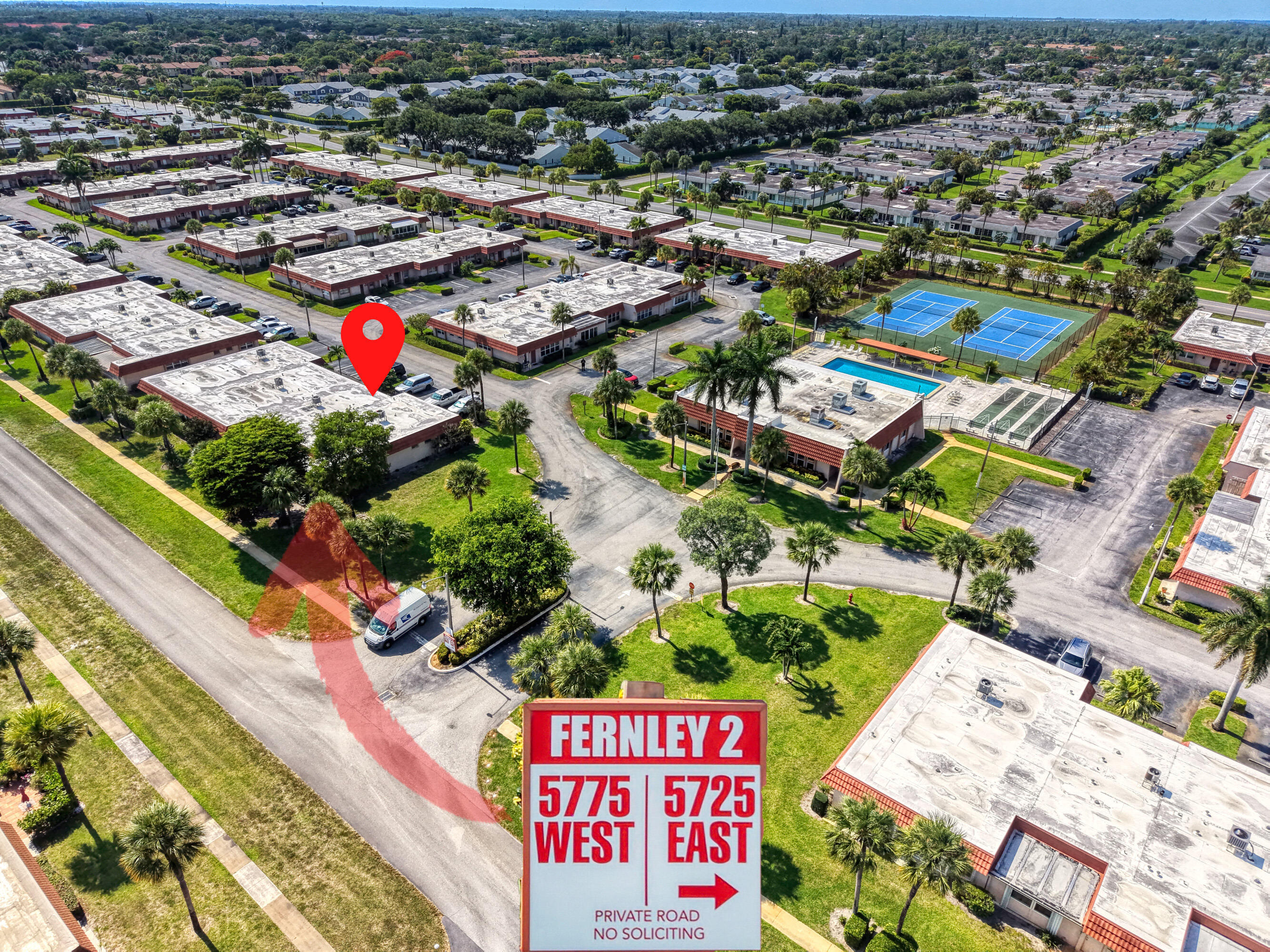 CRESTHAVEN CONDO TOWNHOMES SEC 2 - Residential