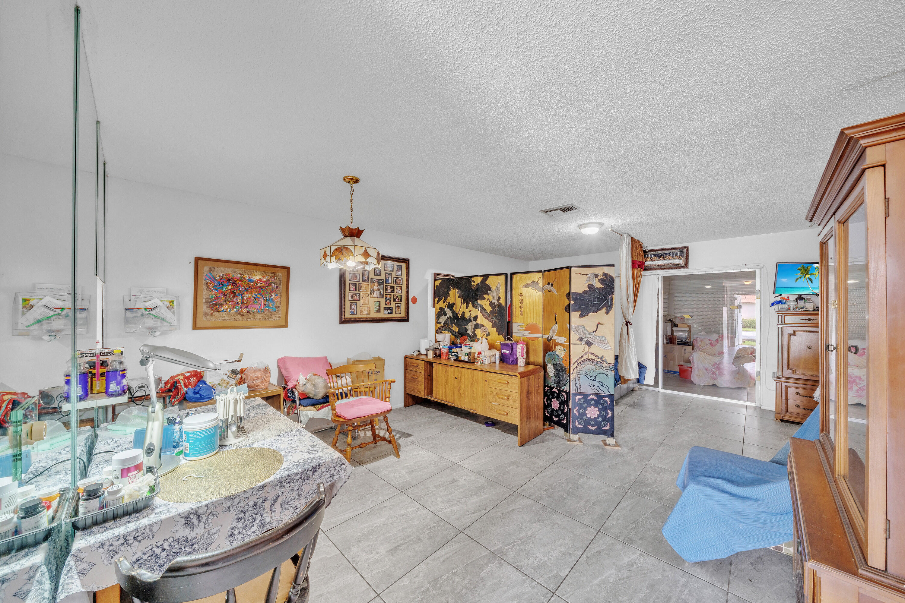 CRESTHAVEN CONDO TOWNHOMES SEC 2 - Residential