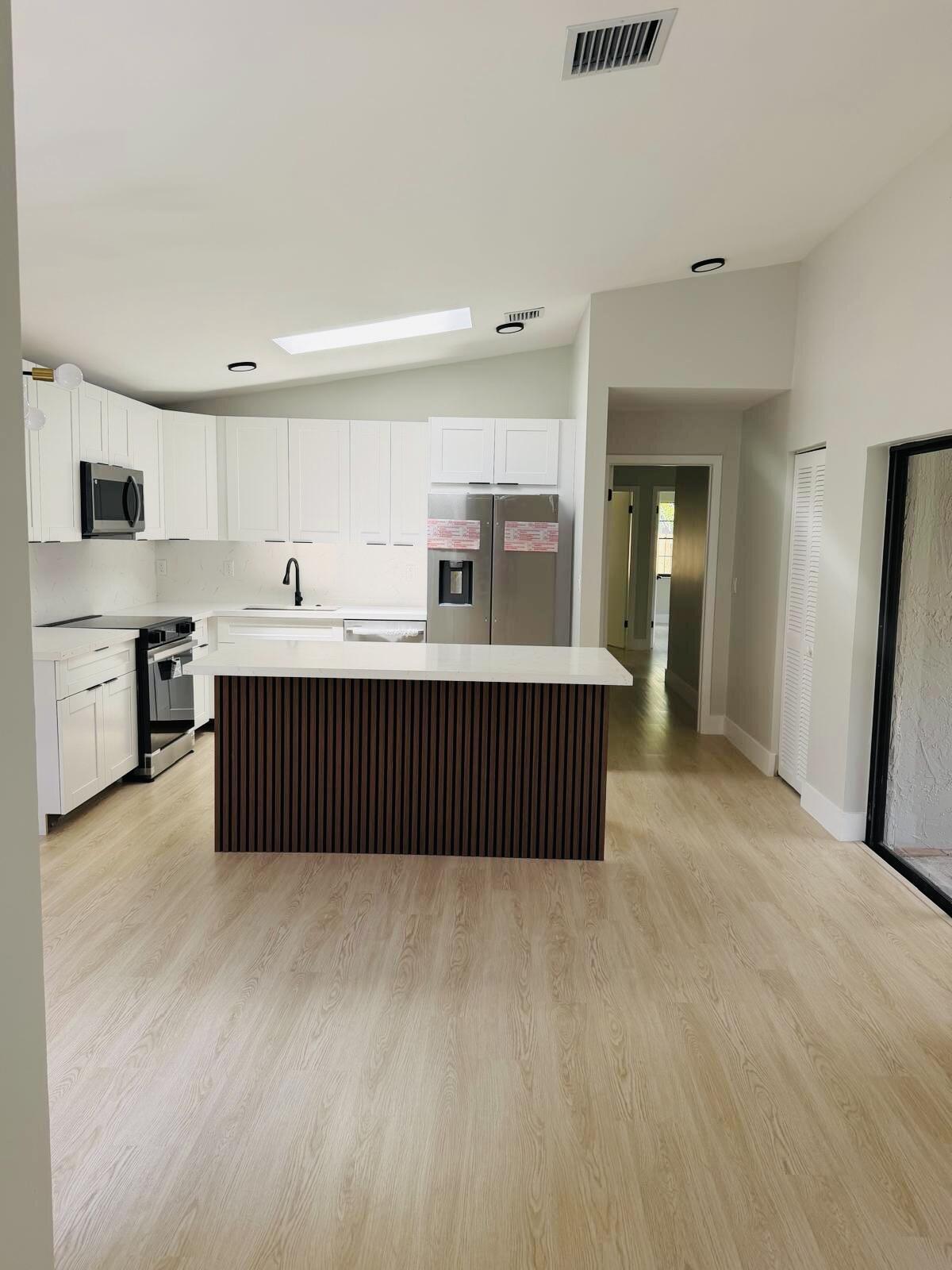 CORAL SPRINGS UNIVERSITY DRIVE - Residential